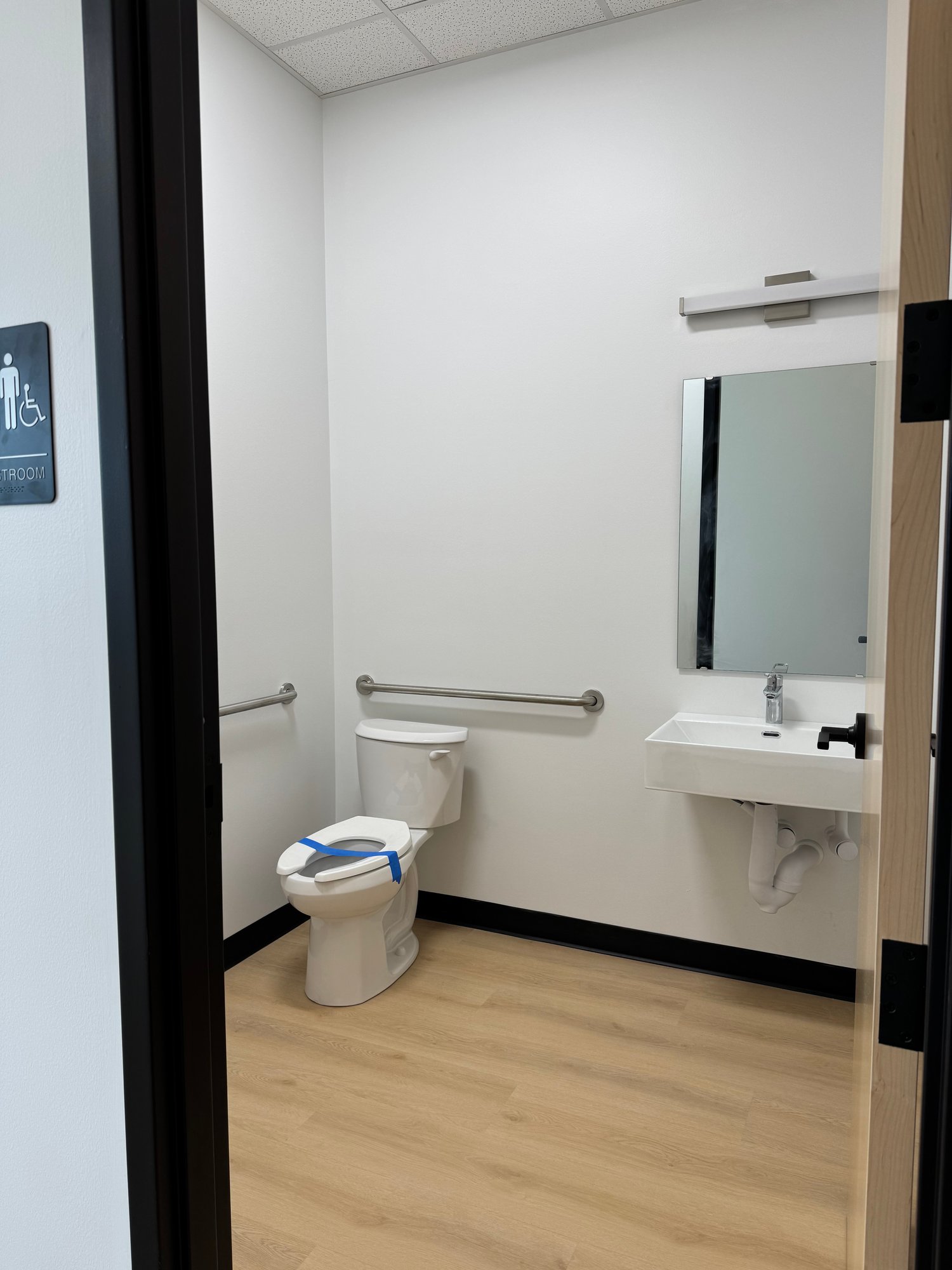 3404729