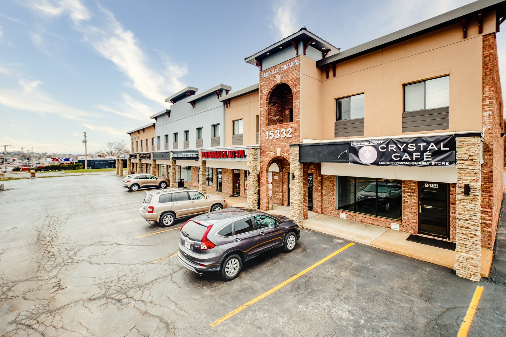 15320 MANCHESTER RD Ellisville MO 63011-3027 APN: 23S-53-0232 | Crexi.com