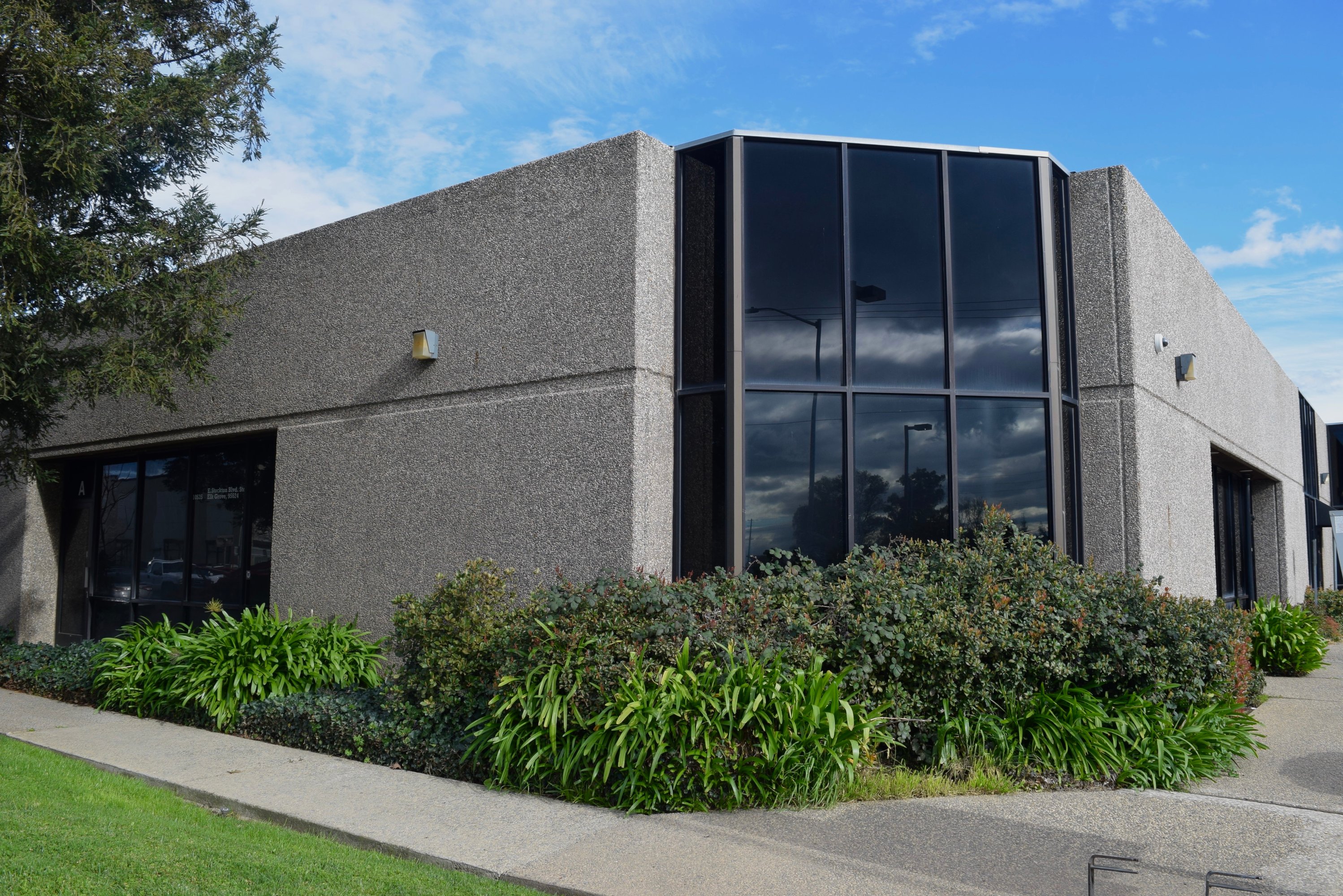 10535 E Stockton Blvd, Elk Grove, CA 95624