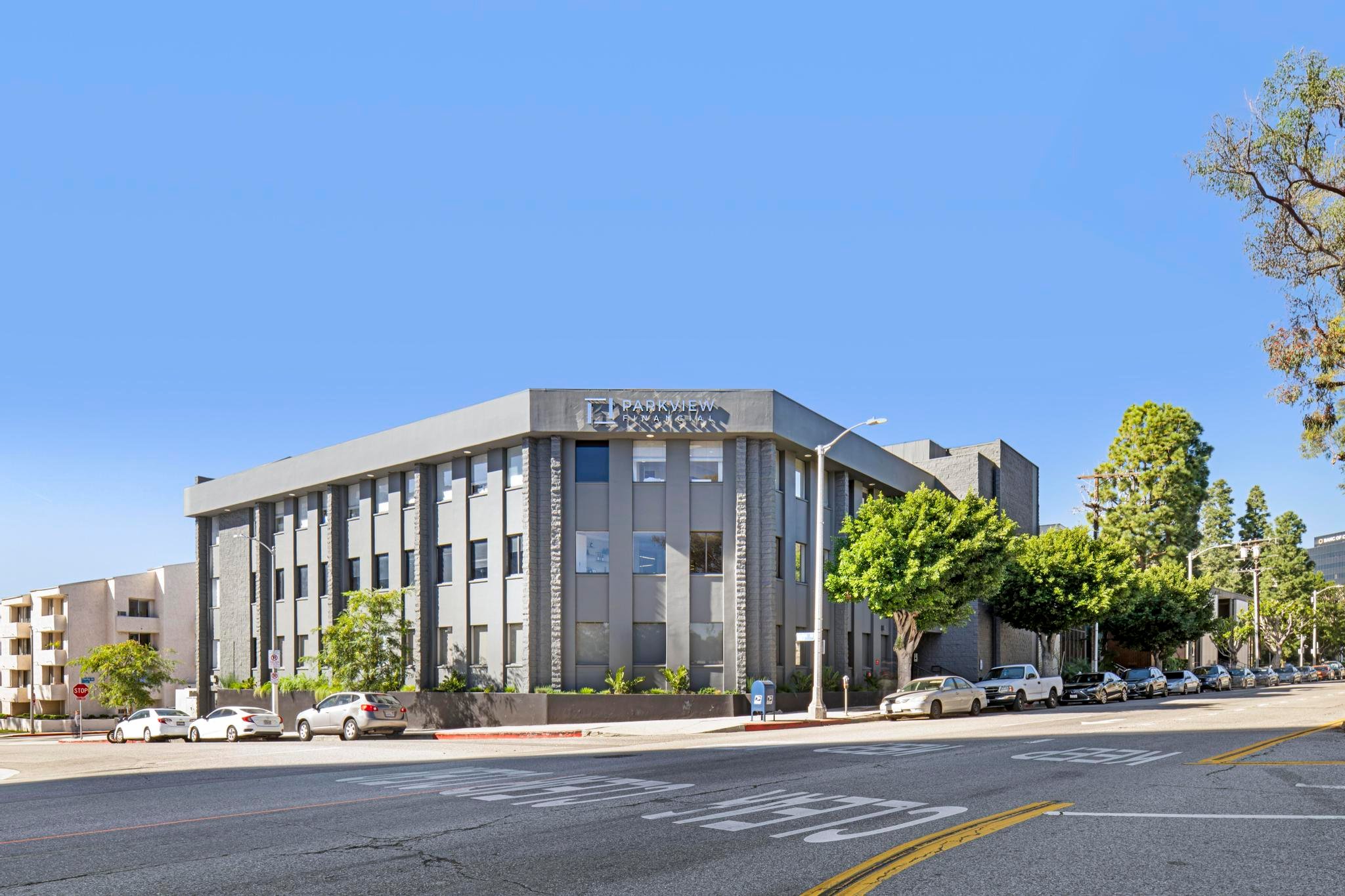 11440 San Vicente Blvd, Los Angeles, CA 90049