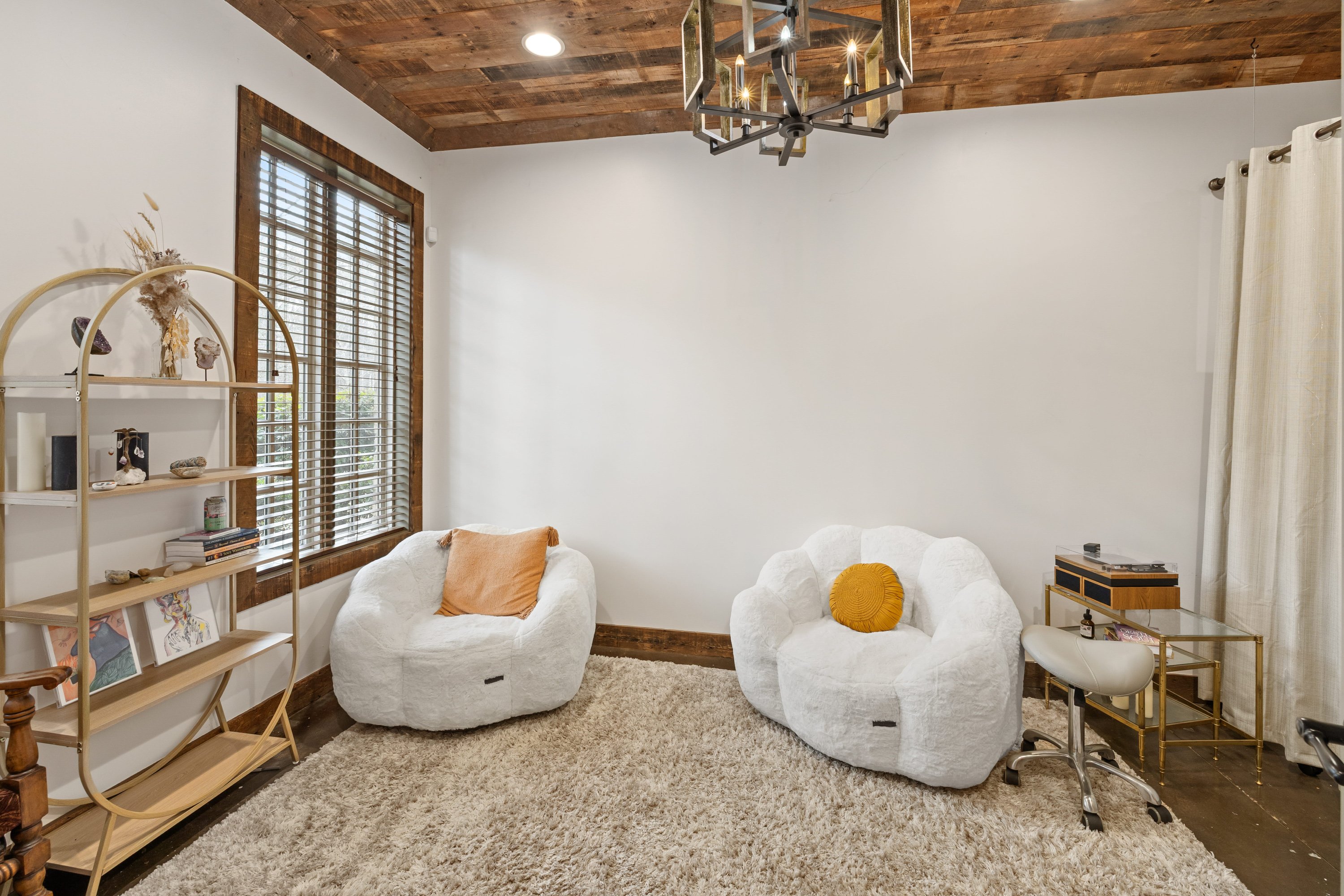 12540 Broadwell Rd, Milton, GA 30004