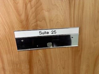 3324935