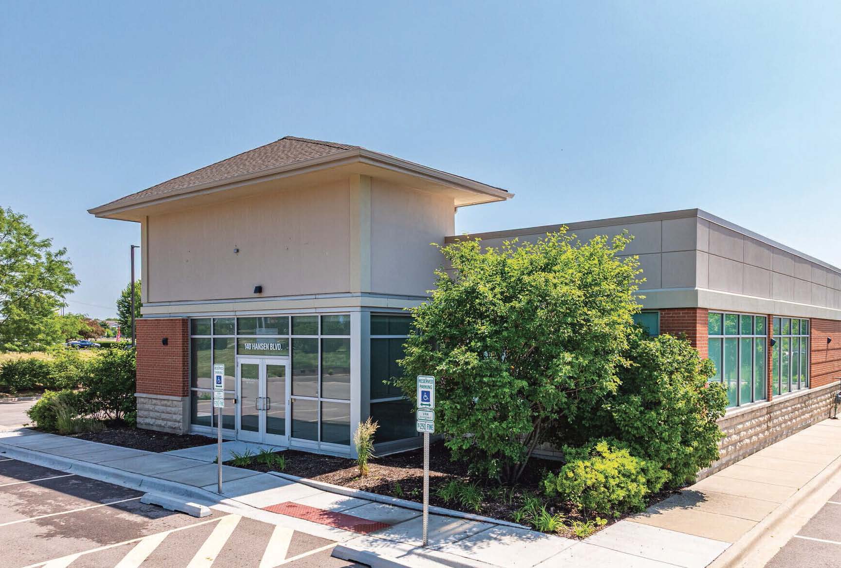 140 Hansen Blvd, North Aurora, IL 60542