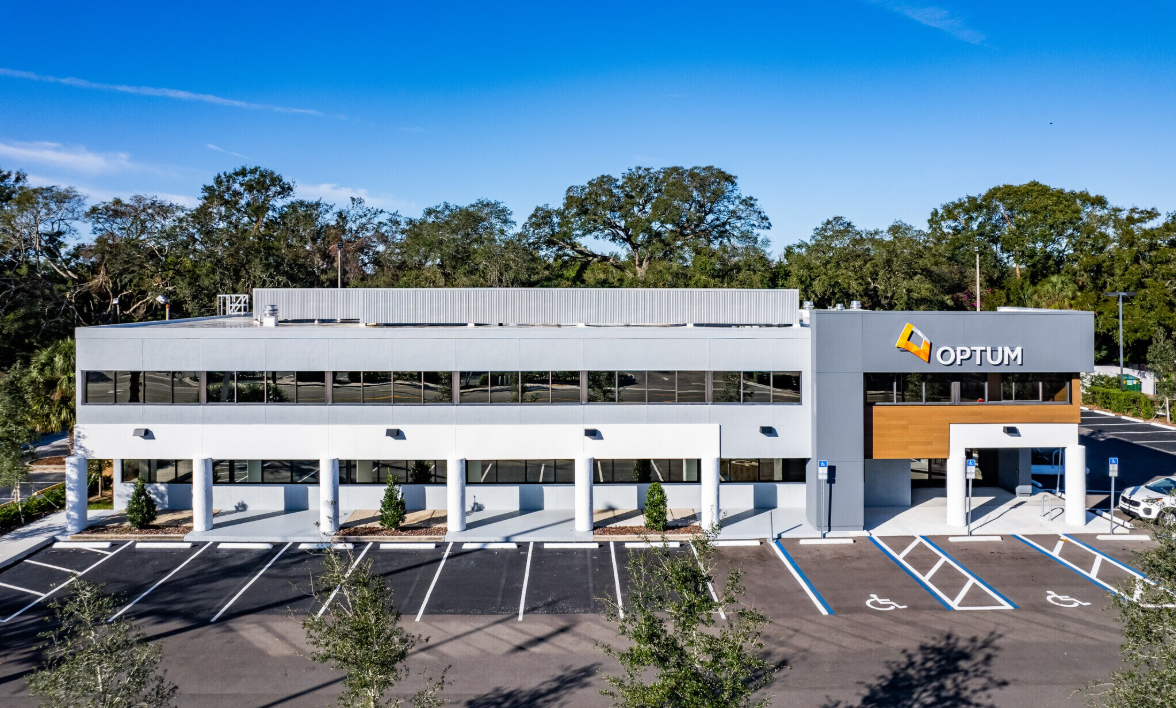 140 N Westmonte Dr, Altamonte Springs, FL 32714