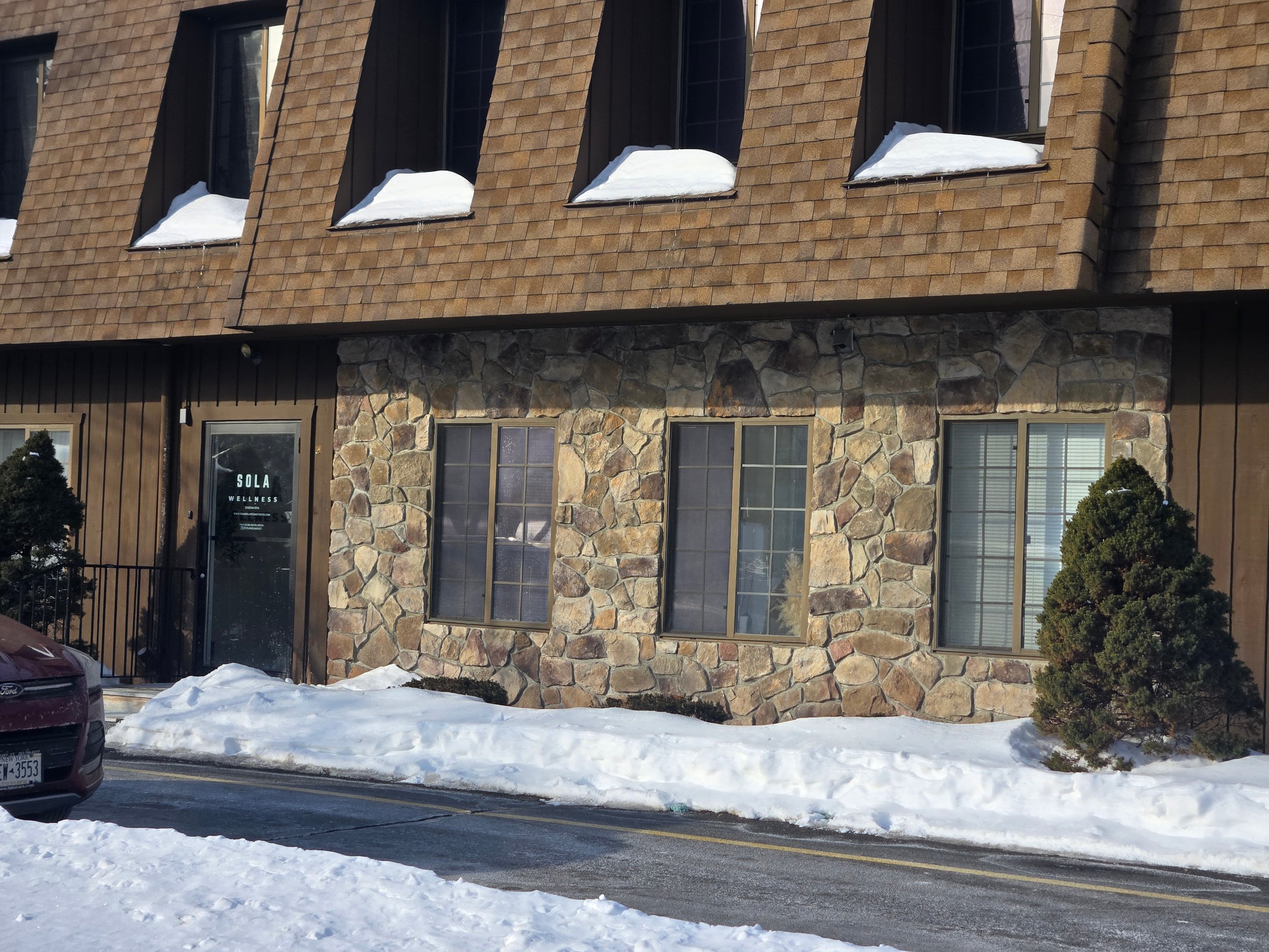304 Federal Rd, Brookfield, CT 06804