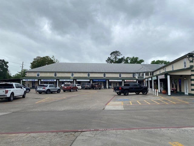 24501 Fm 2100 Rd, Huffman, TX 77336