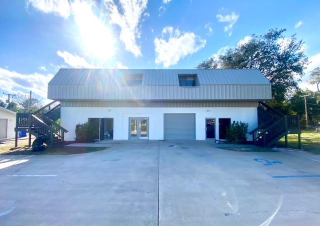 1814 Fern Palm Dr, Edgewater, FL 32132