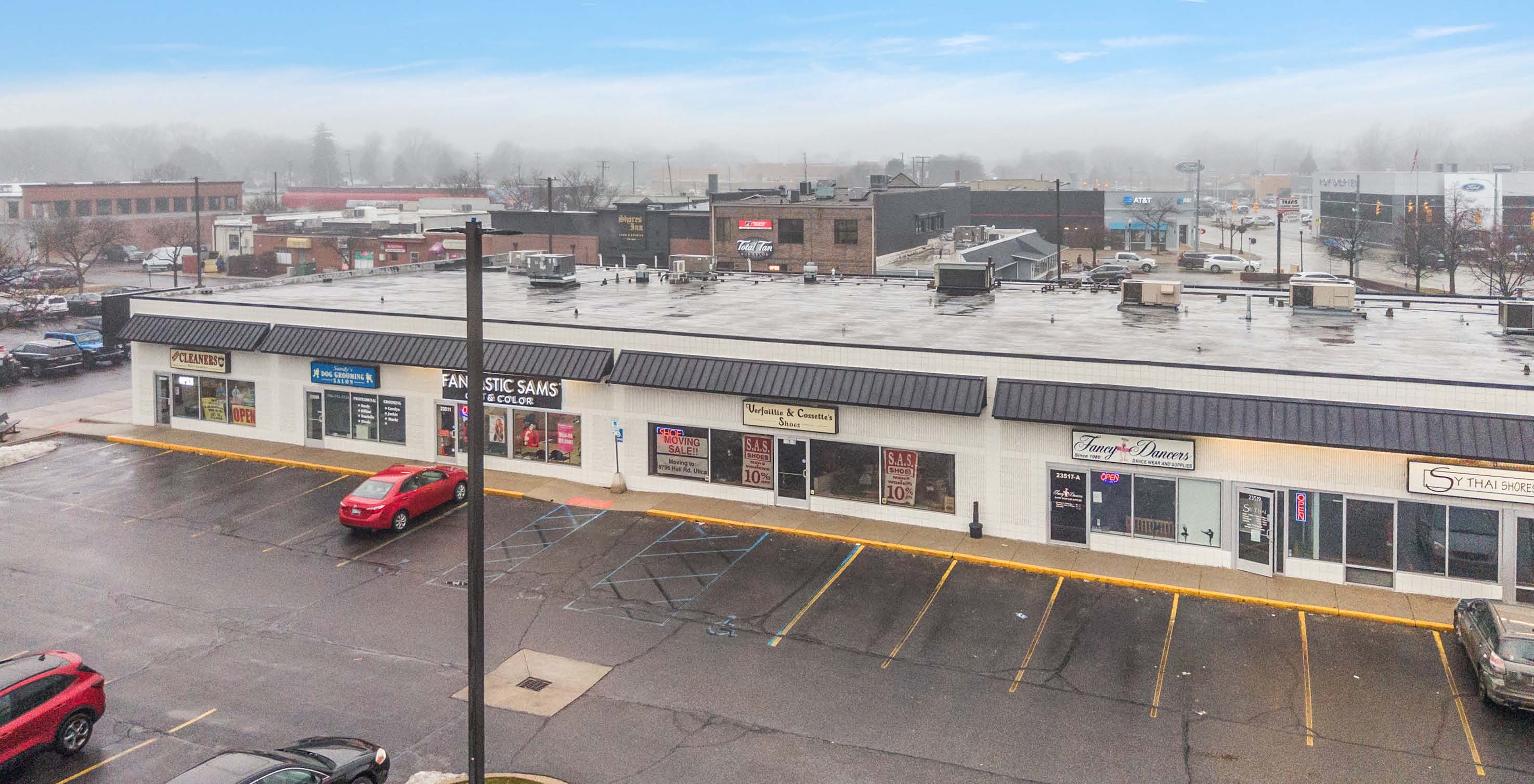 23515 Nine Mack Dr, St Clair Shores, MI 48080