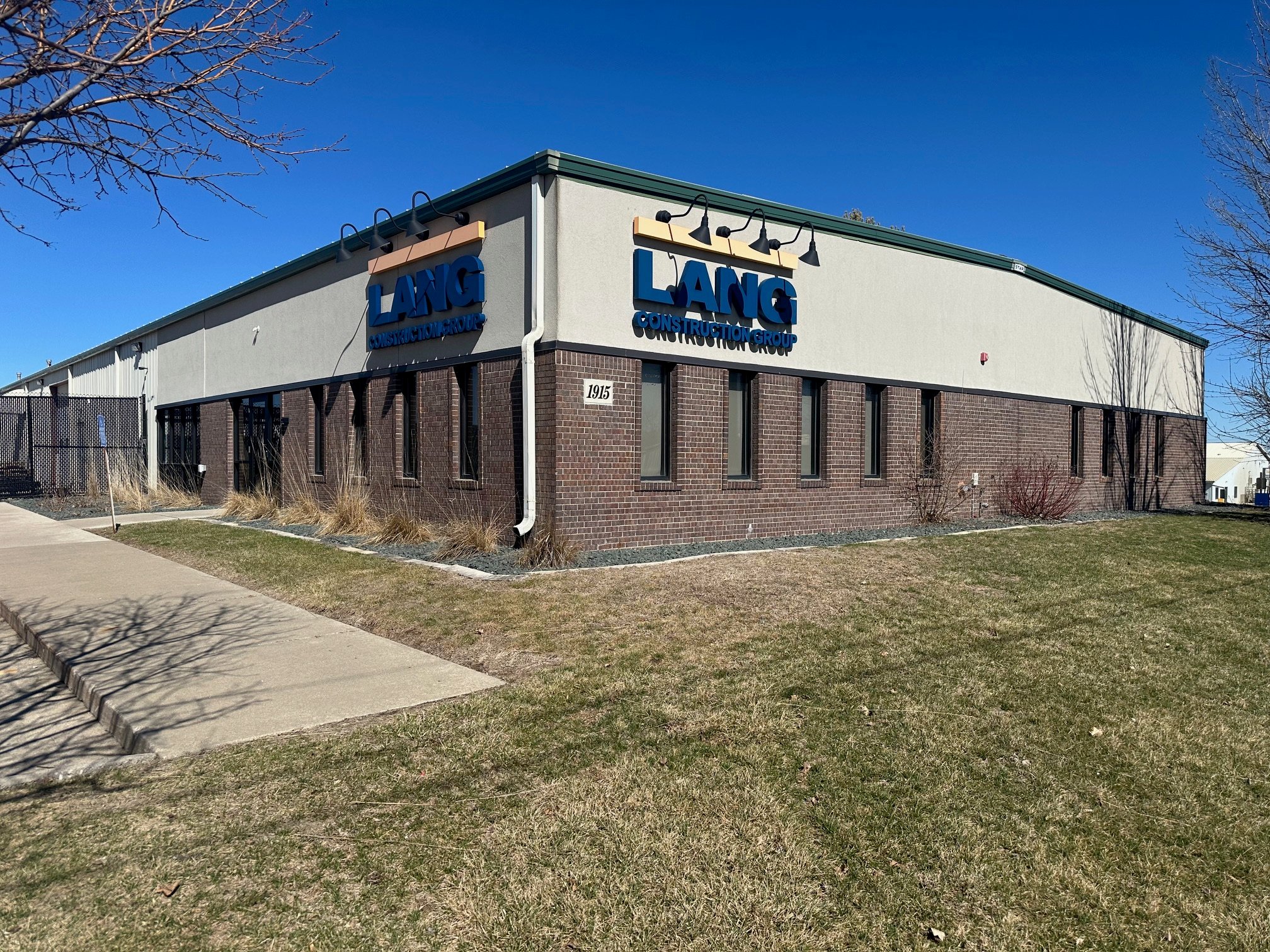 1915 41st St, Grimes, IA 50111-4934