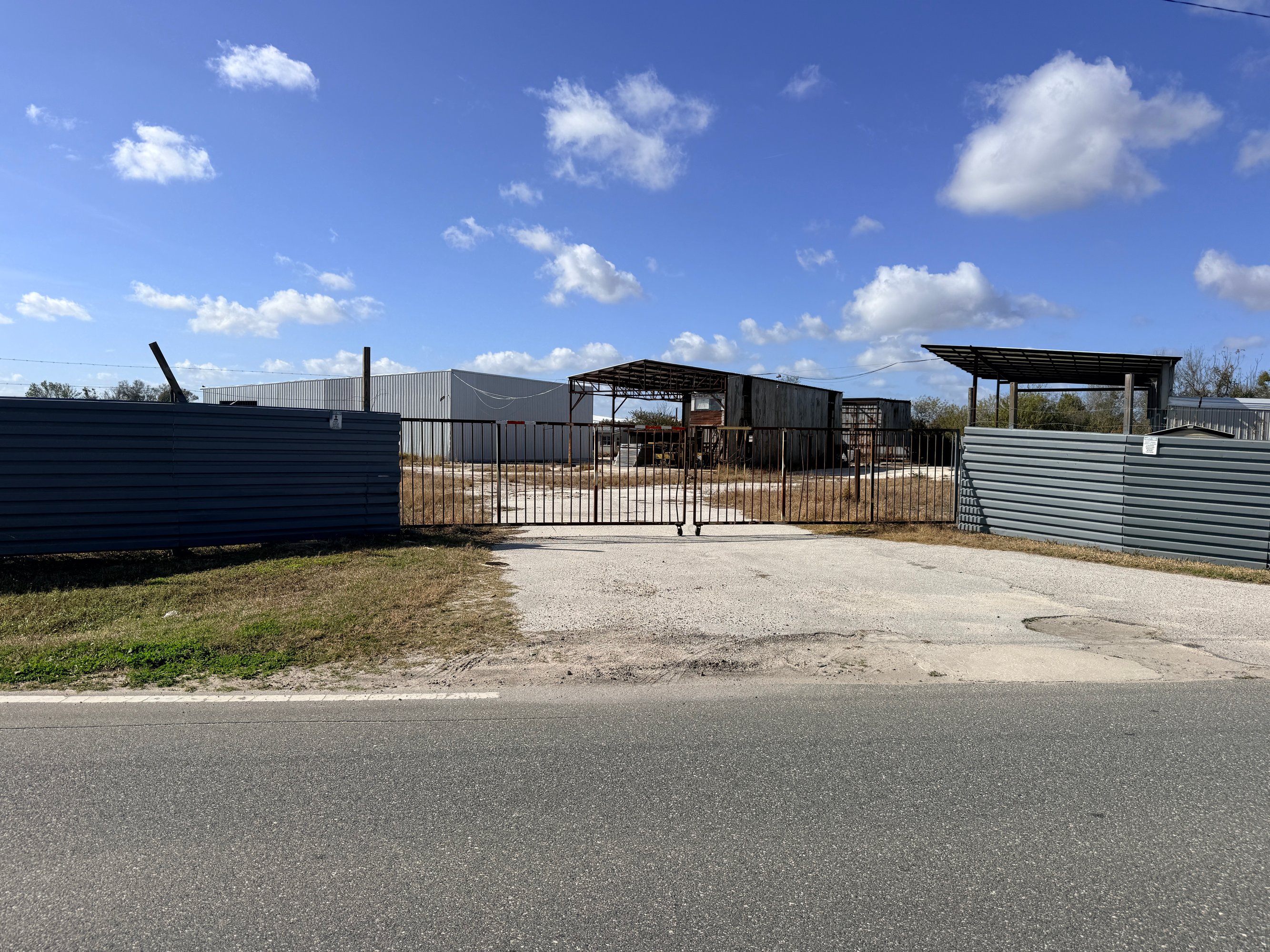 4403 Business Ln, Plant City, FL 33566