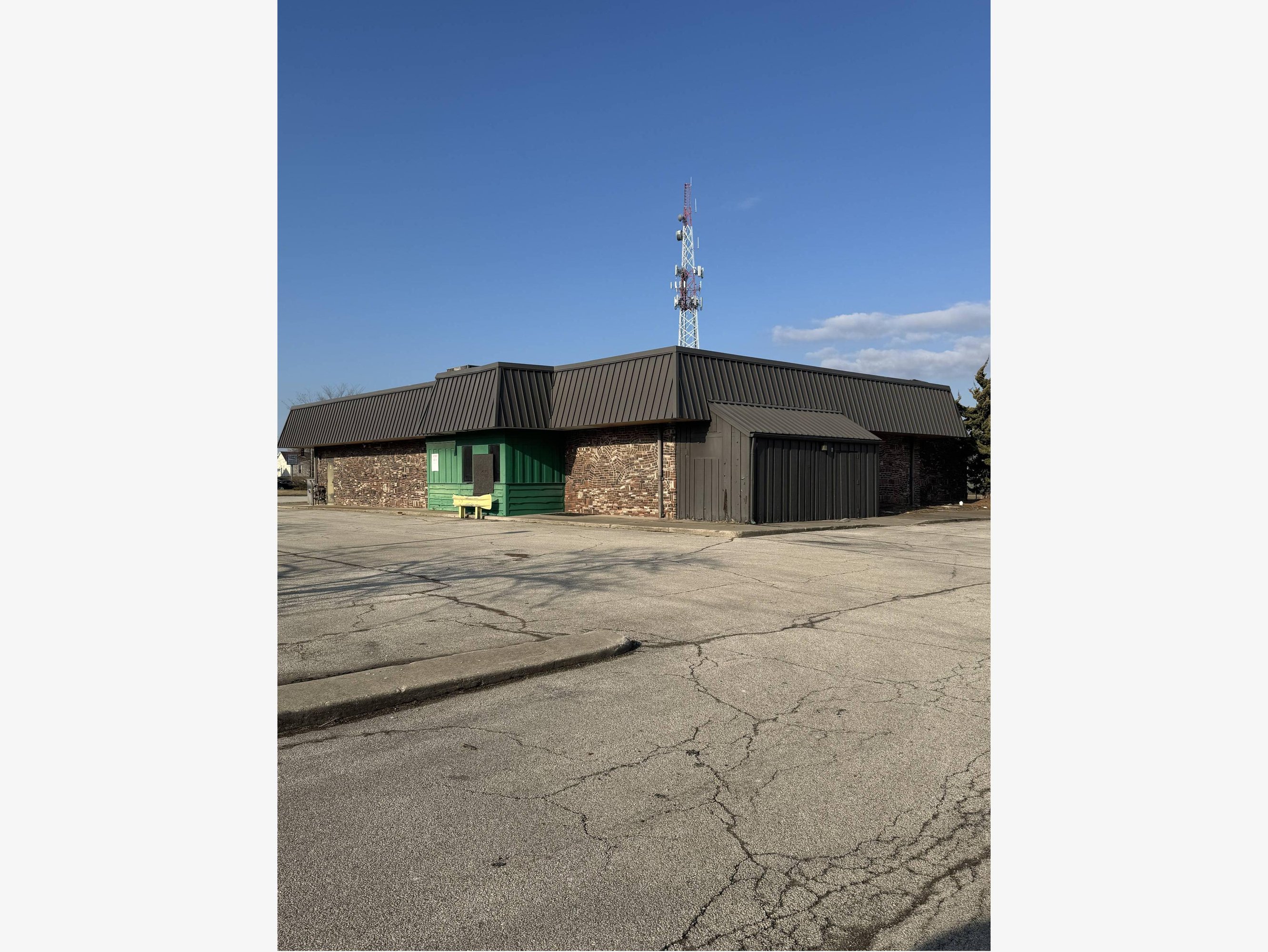 122 Broadway St, Toledo, OH 43604