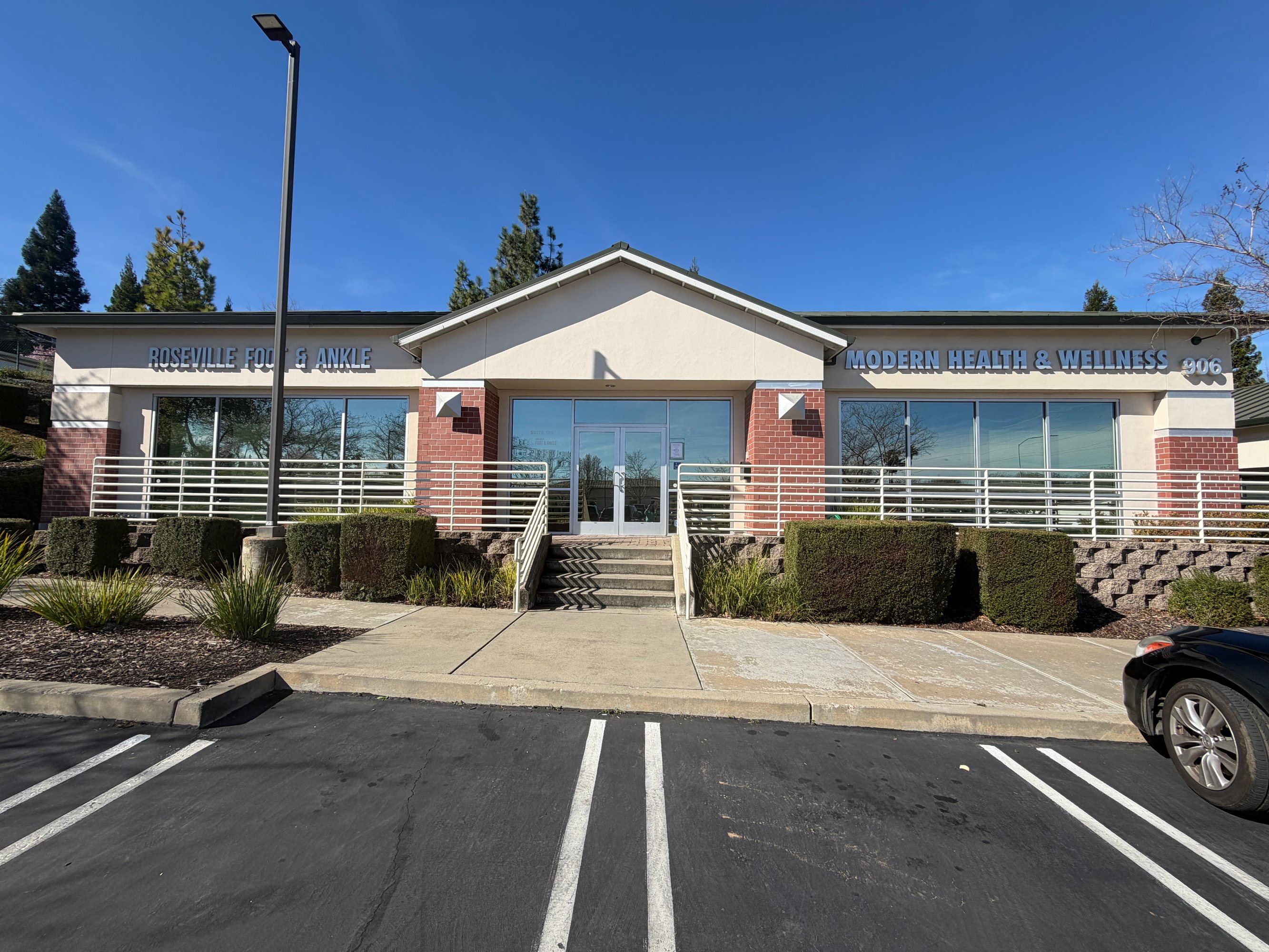 906 Cirby Way, Roseville, CA 95661