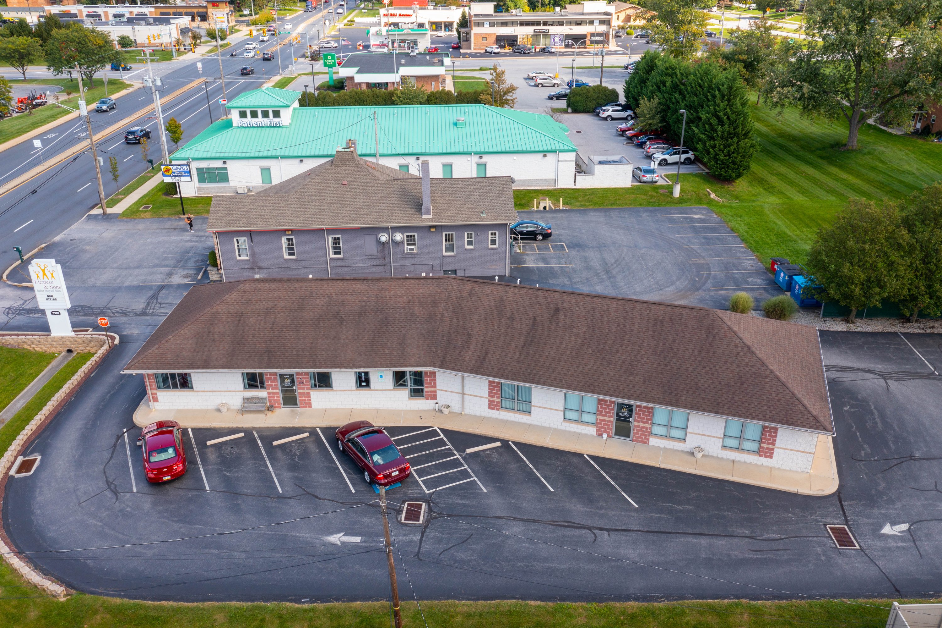 2910 E Market St, East York, PA 17402