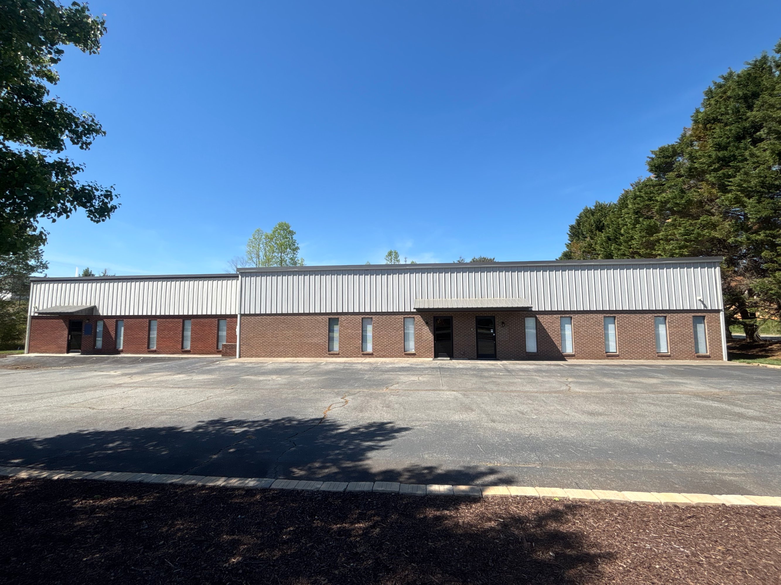 320 Forum Pkwy, Rural Hall, NC 27045