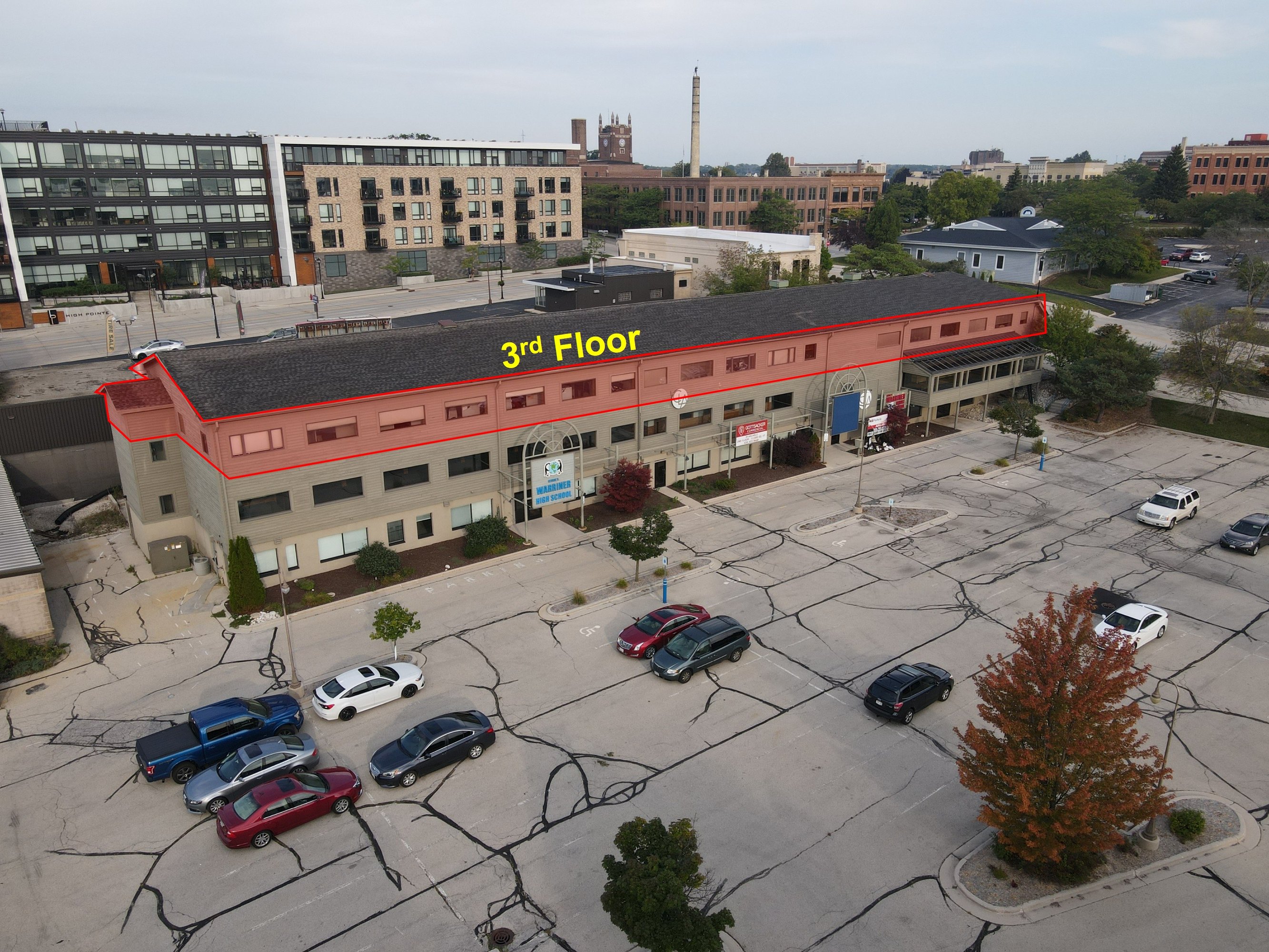 712 Riverfront Dr, Sheboygan, WI 53081