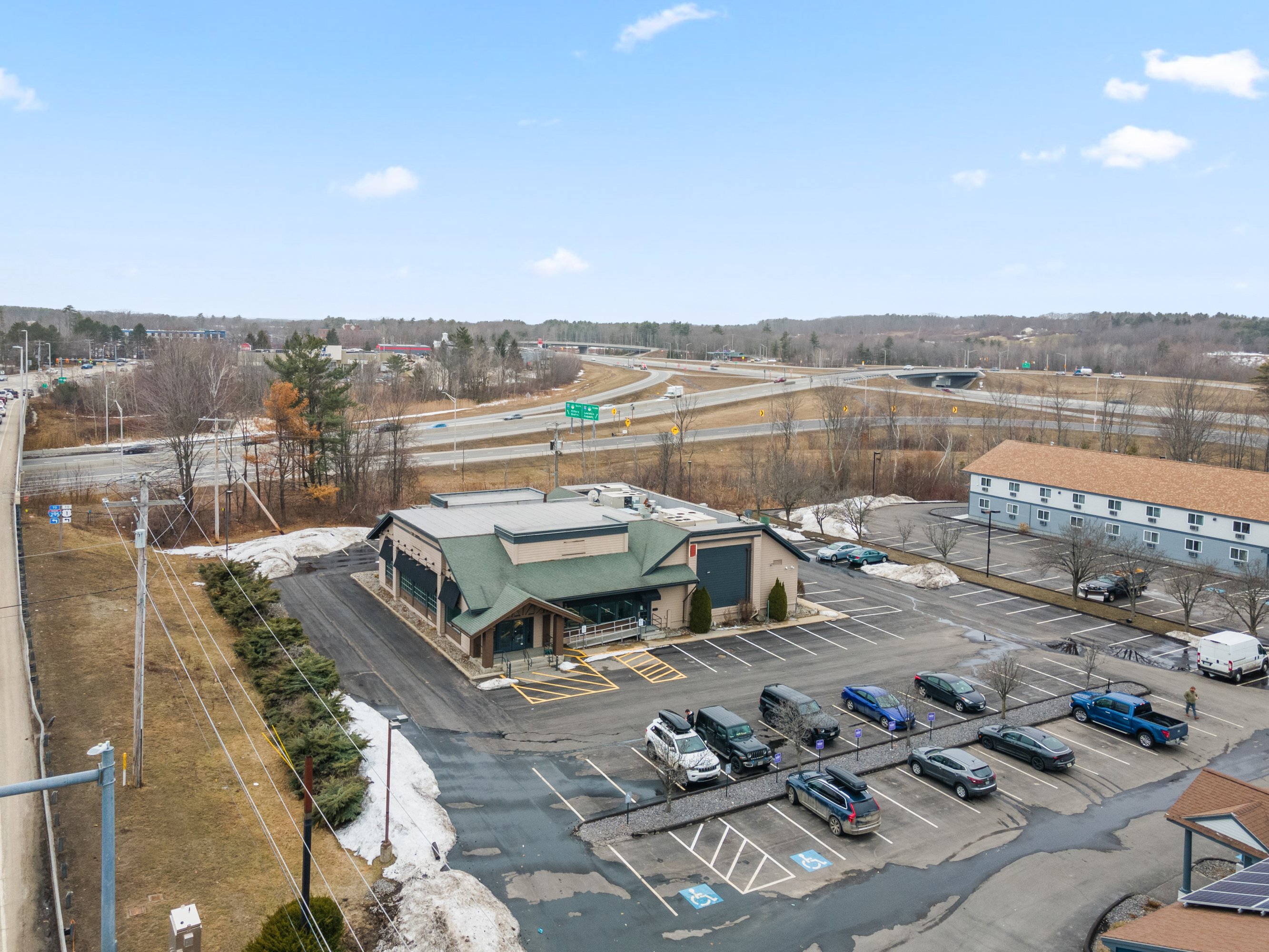 465 Maine Mall Rd, South Portland, ME 04106