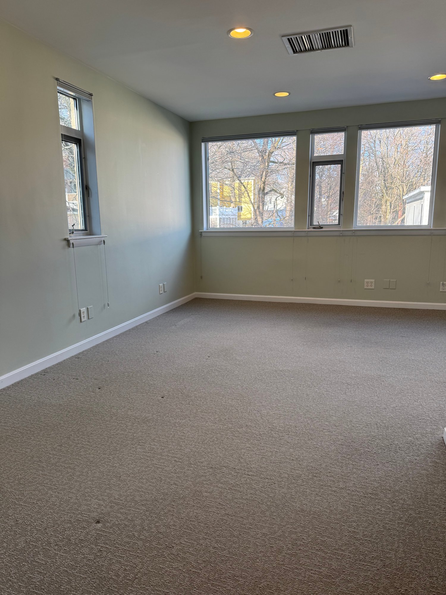 18 Moore St, Belmont, MA 02478