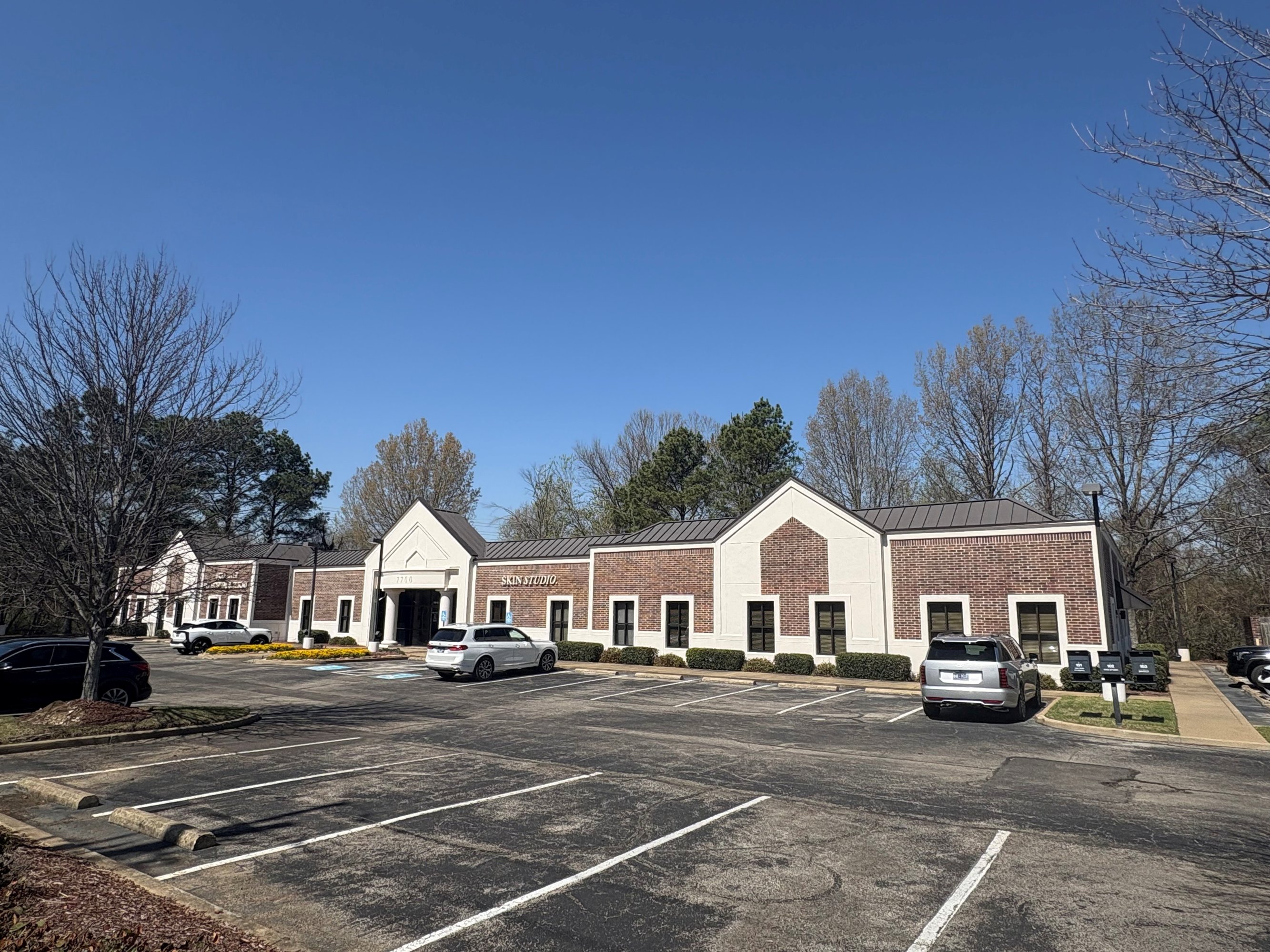 7700 Wolf River Blvd, Germantown, TN 38138