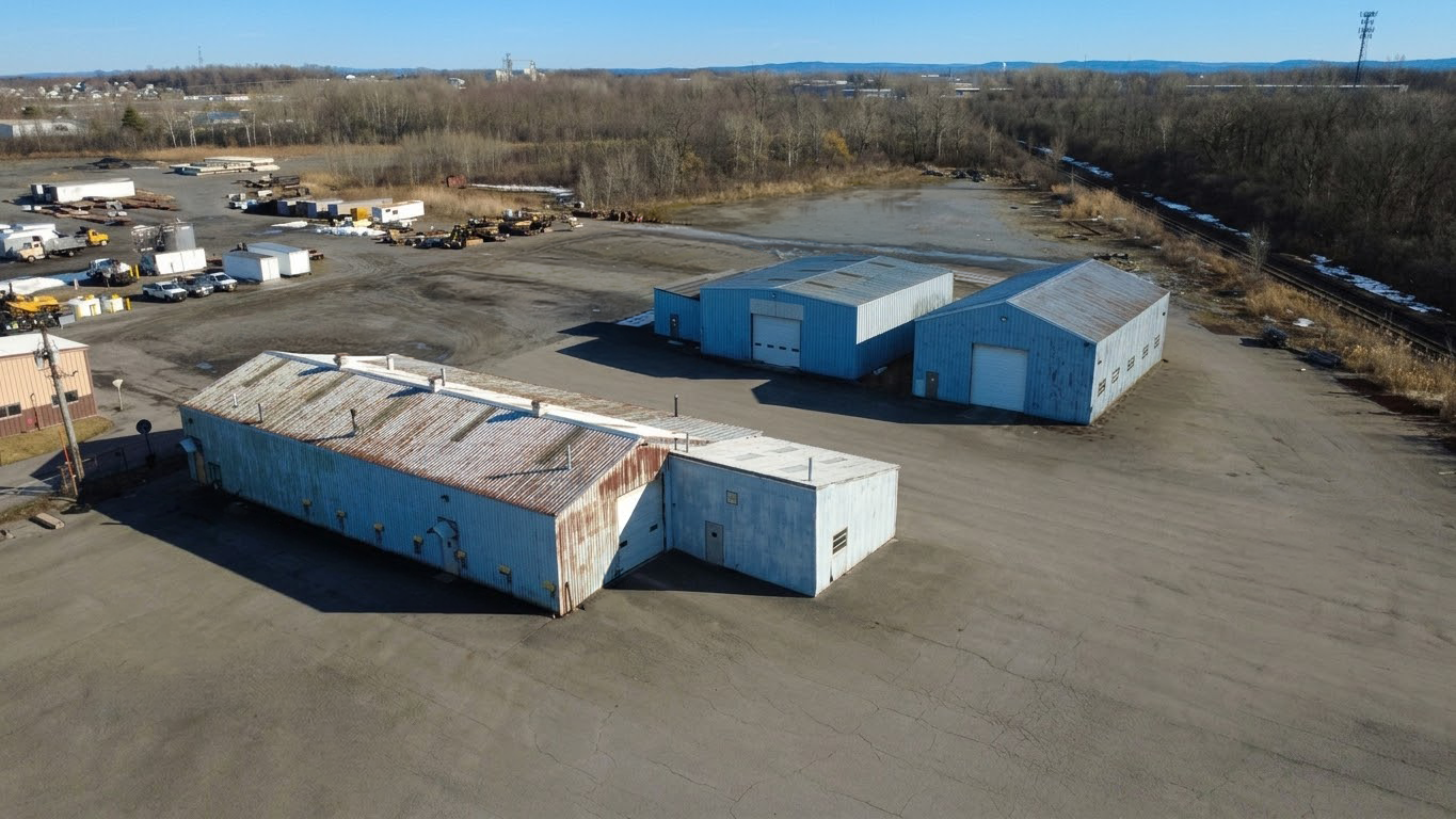 4522 Wetzel Rd, Liverpool, NY 13090