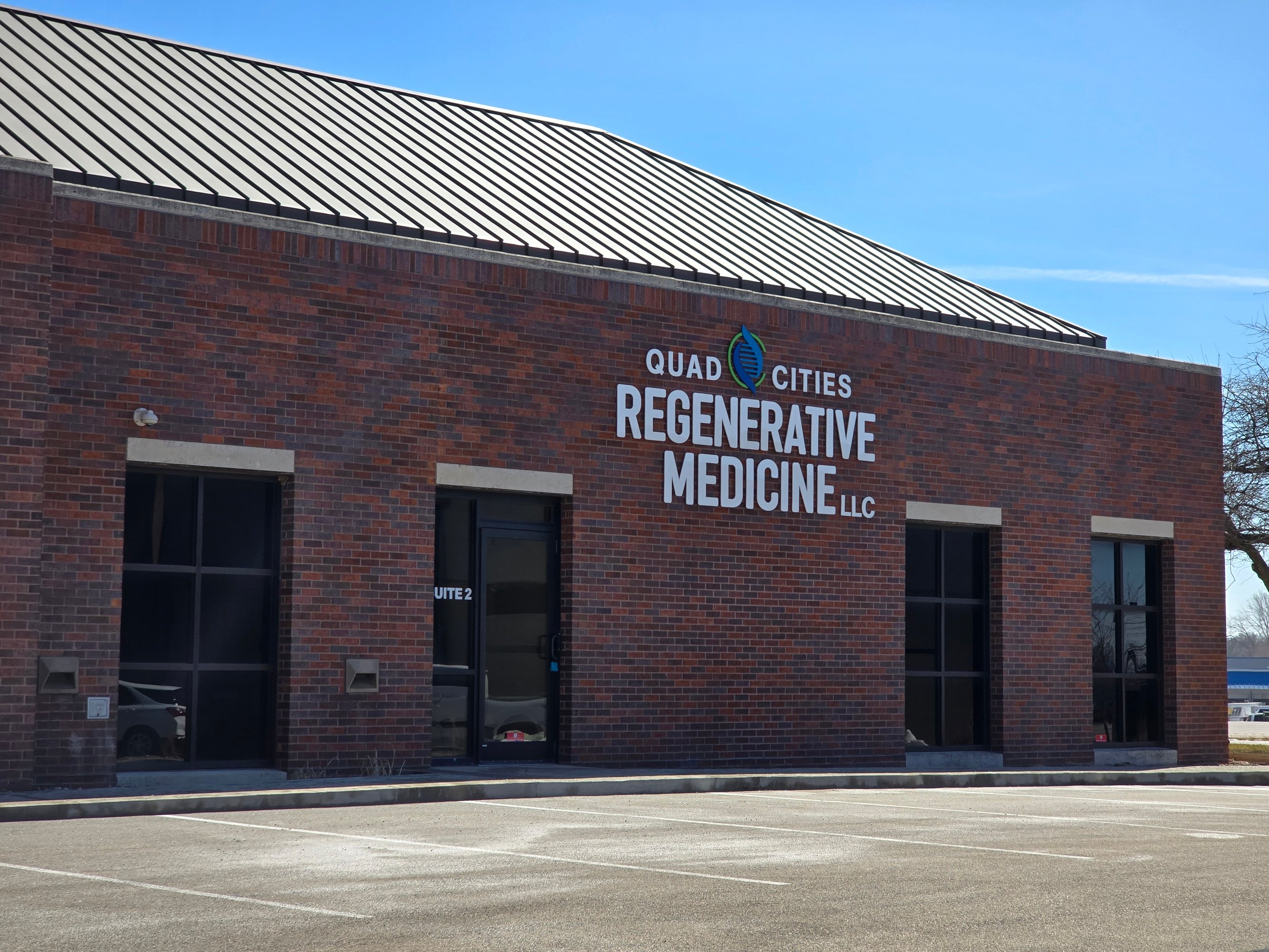 4101 John Deere Rd, Moline, IL 61265