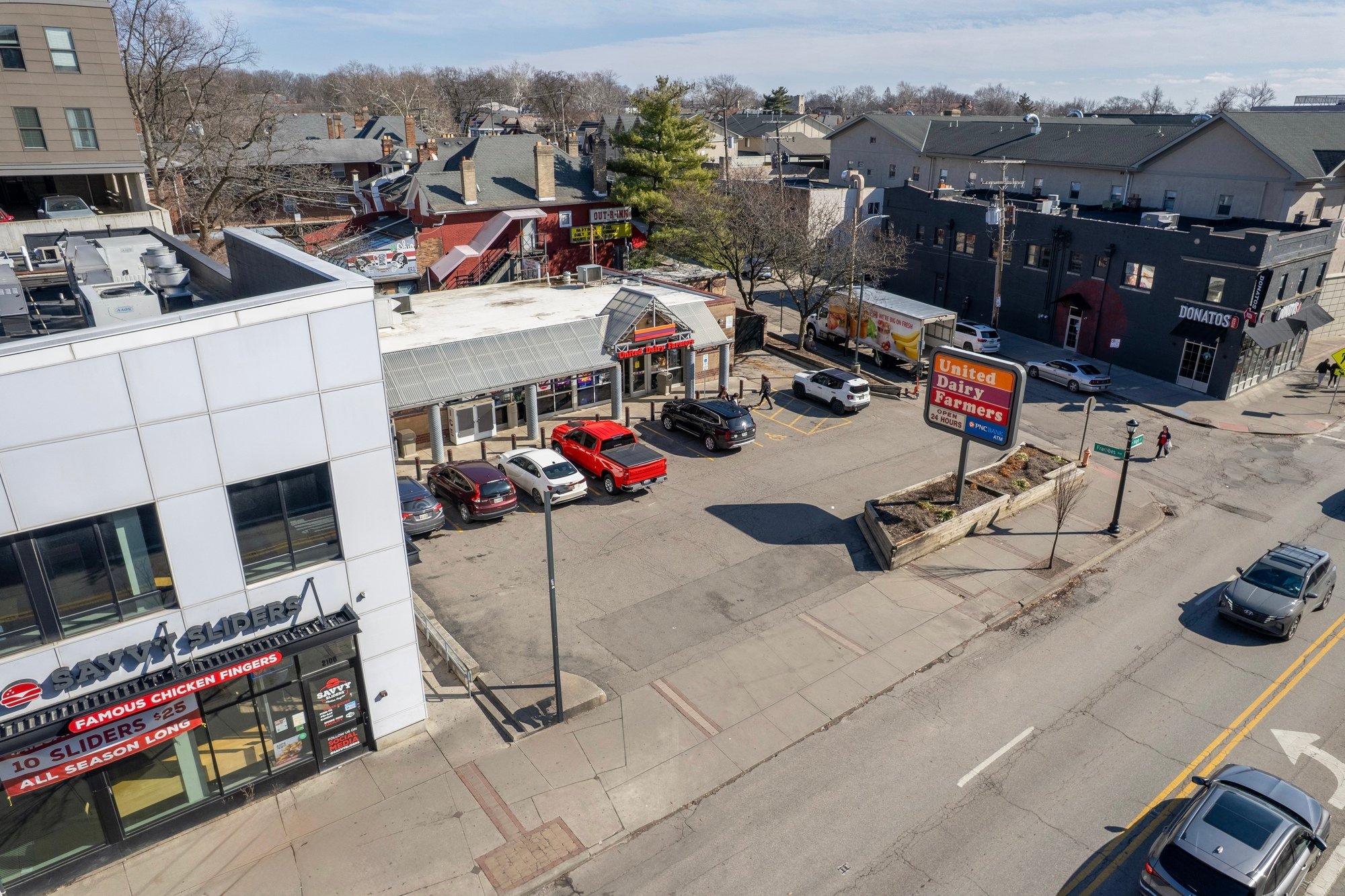 2094 N High St, Columbus, OH 43201