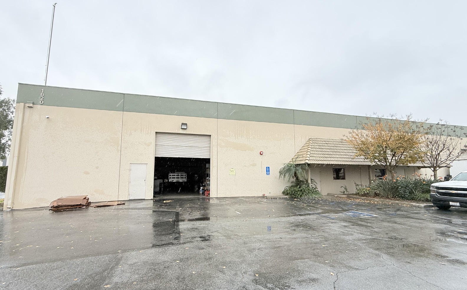 1620 Commerce St, Corona, CA 92878