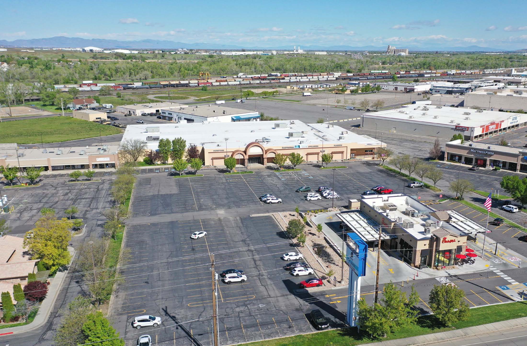 4045 Riverdale Rd, Riverdale, UT 84405