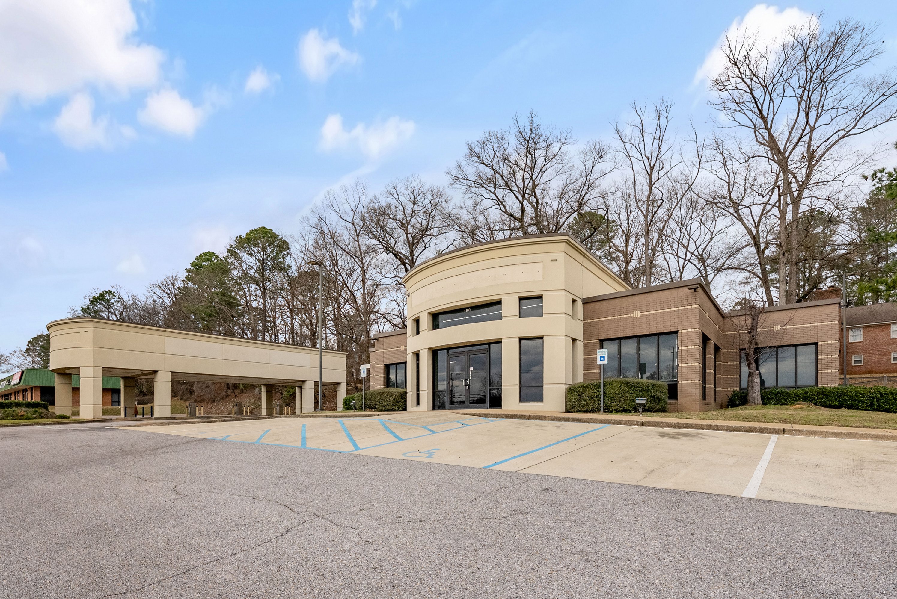1400 Mcfarland Blvd, Northport, AL 35476