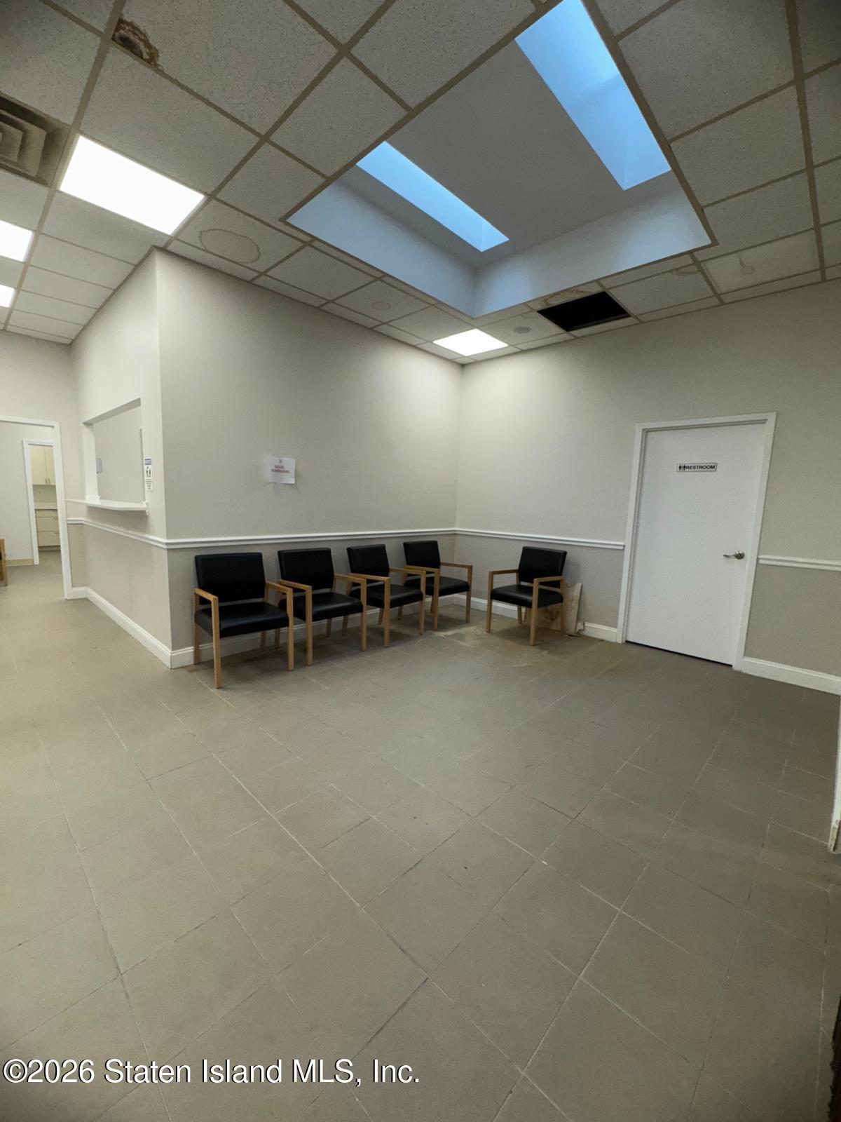 1432 Hylan Blvd, Staten Island, NY 10305