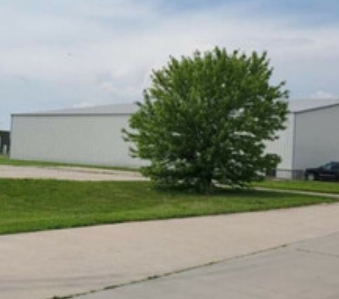 8900 Green Valley Dr, Manhattan, KS 66502