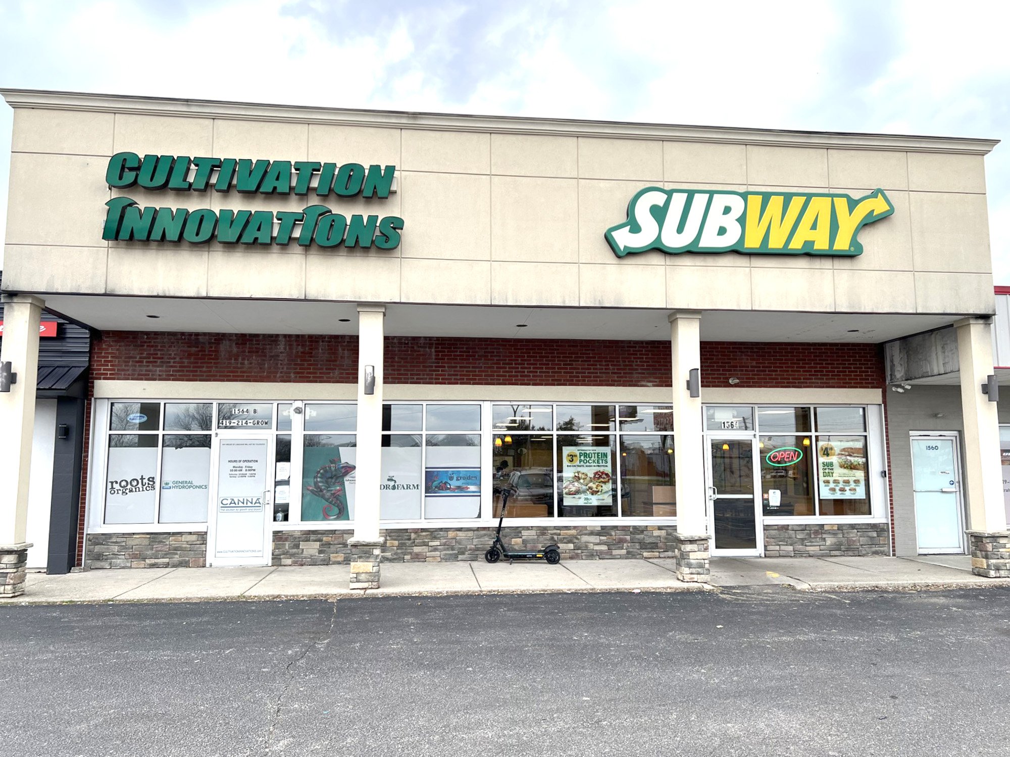 1564 S Byrne Rd, Toledo, OH 43614