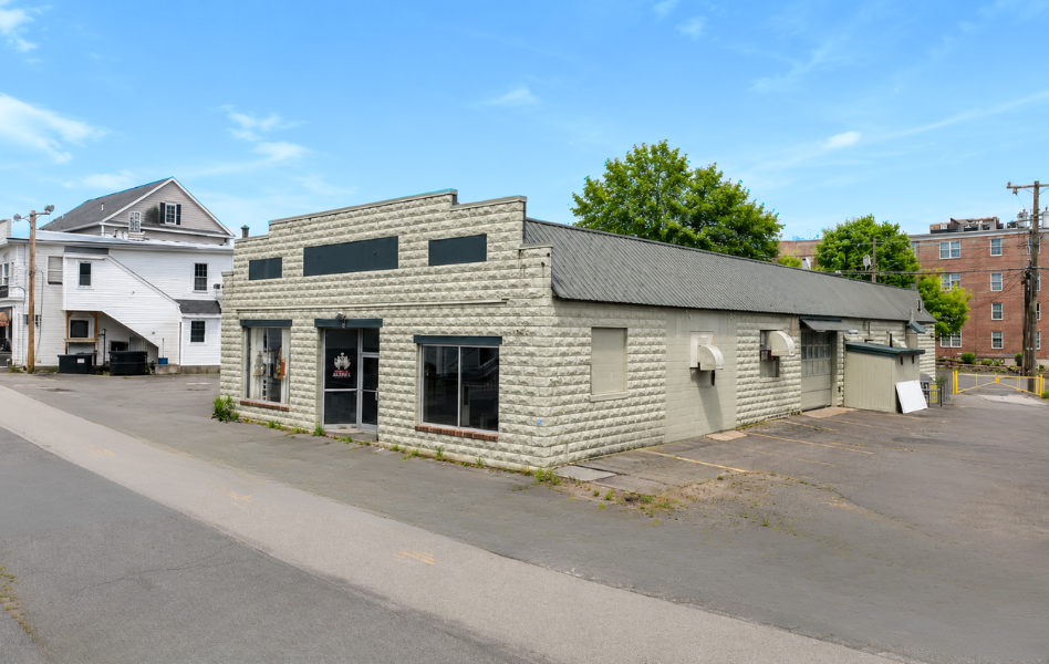 49 River St, Maynard, MA 01754