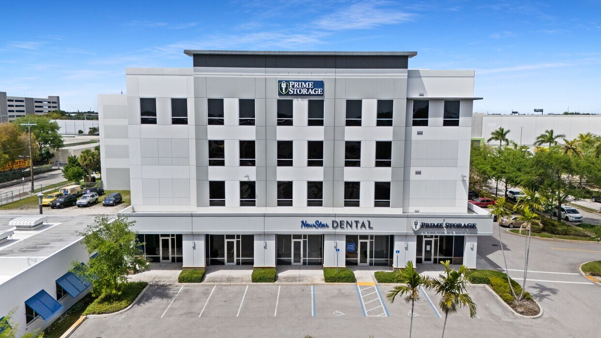 2401 West Broward Blvd, Fort Lauderdale, FL 33312