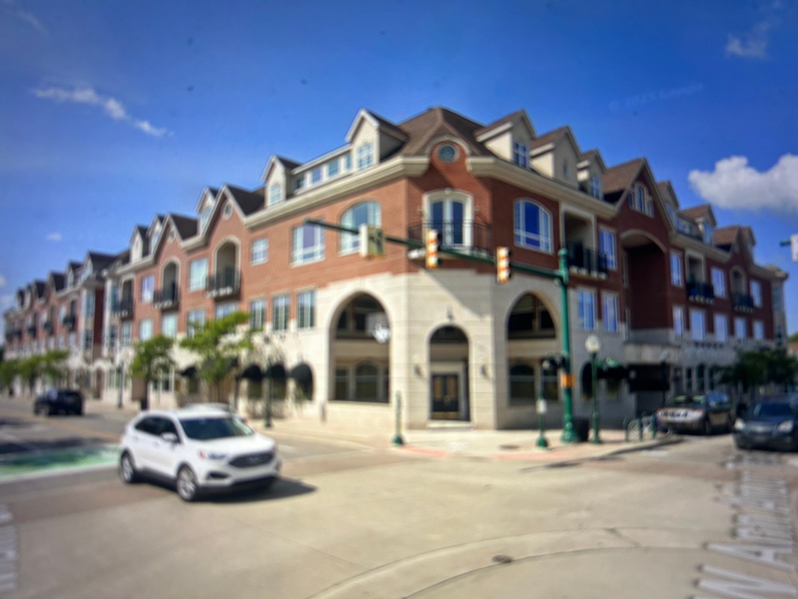 801 W Ann Arbor Trl, Plymouth, MI 48170