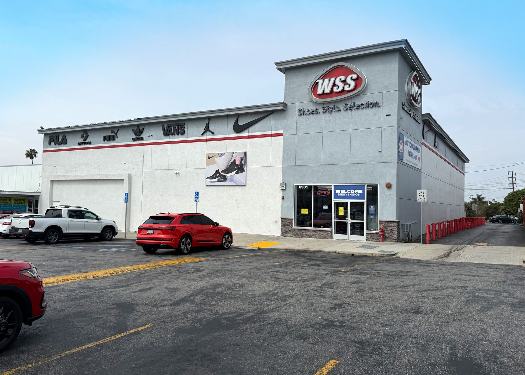 6901 South La Tijera Blvd, Los Angeles, CA 90045
