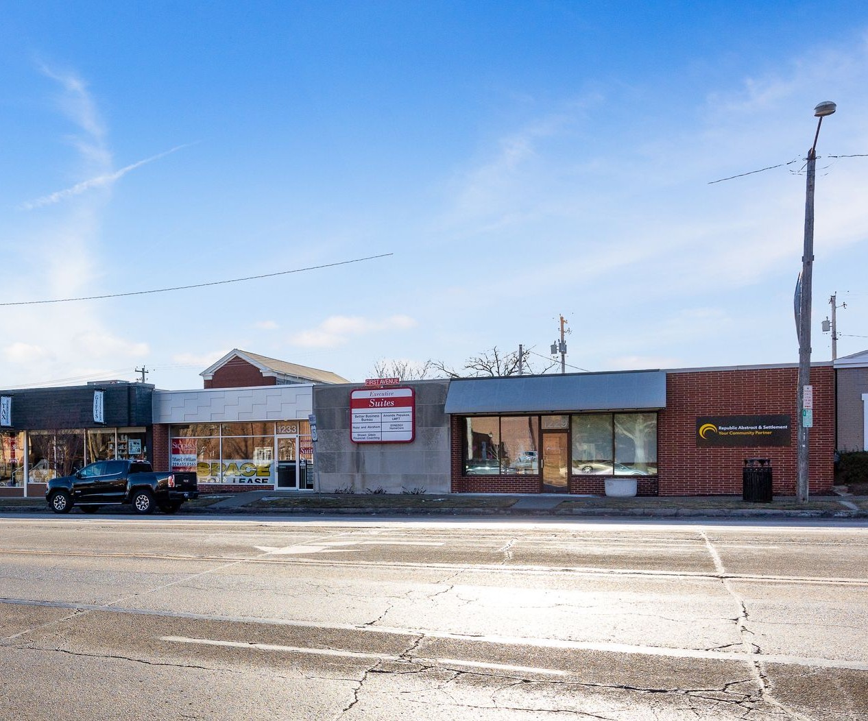 1229 1St Ave SE, Cedar Rapids, IA 52402