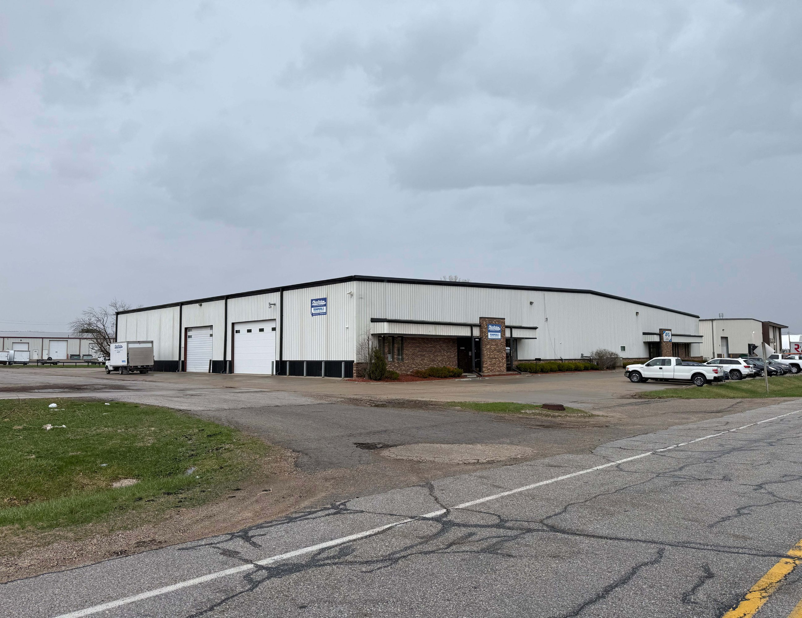 5727 NE 16Th St, Des Moines, IA 50313