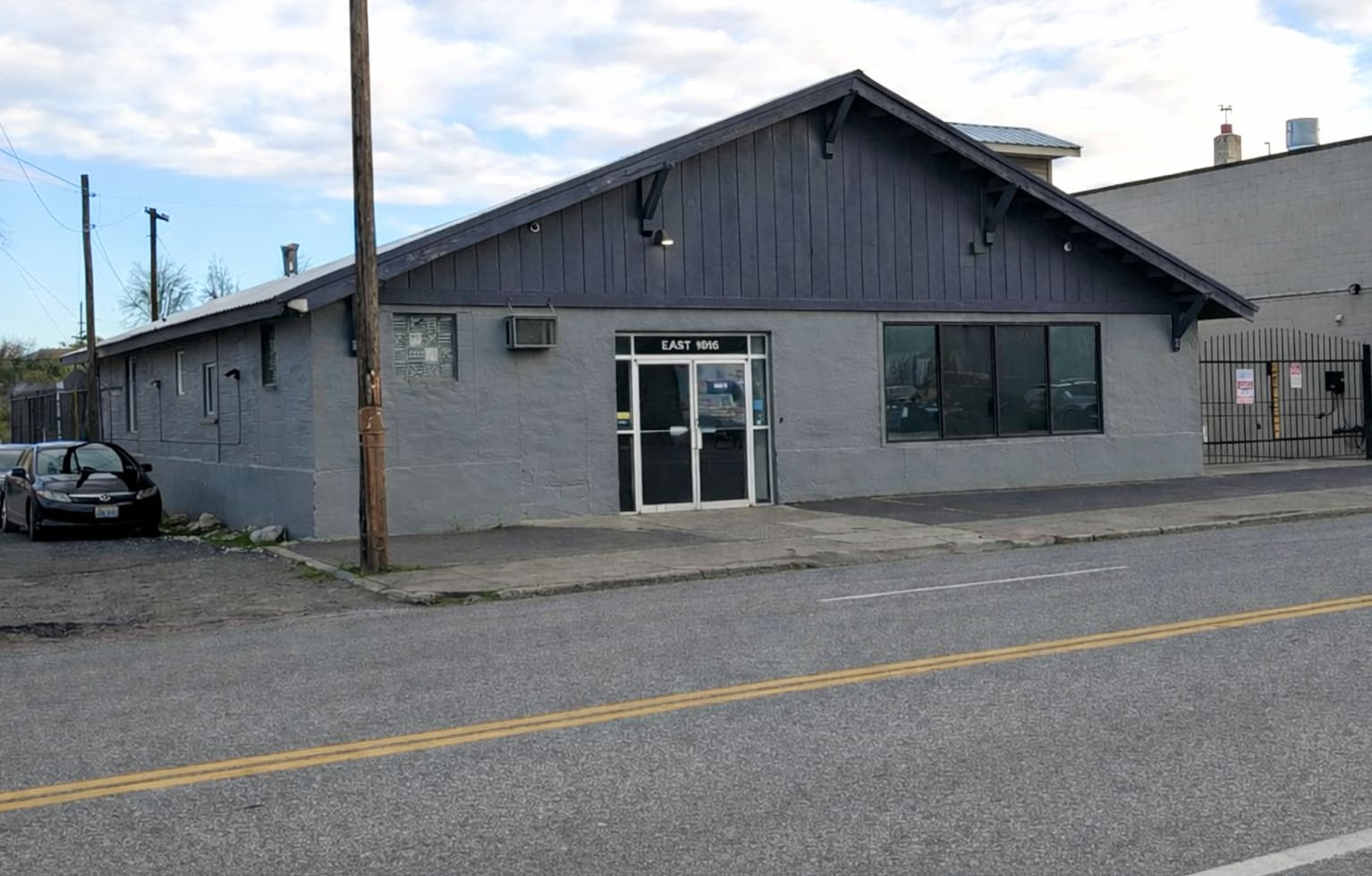 1815 Trent Ave, Spokane, WA 99202-2944
