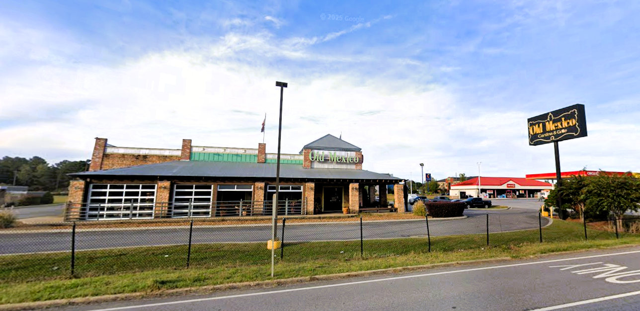 93 Walker St, Gadsden, AL 35904