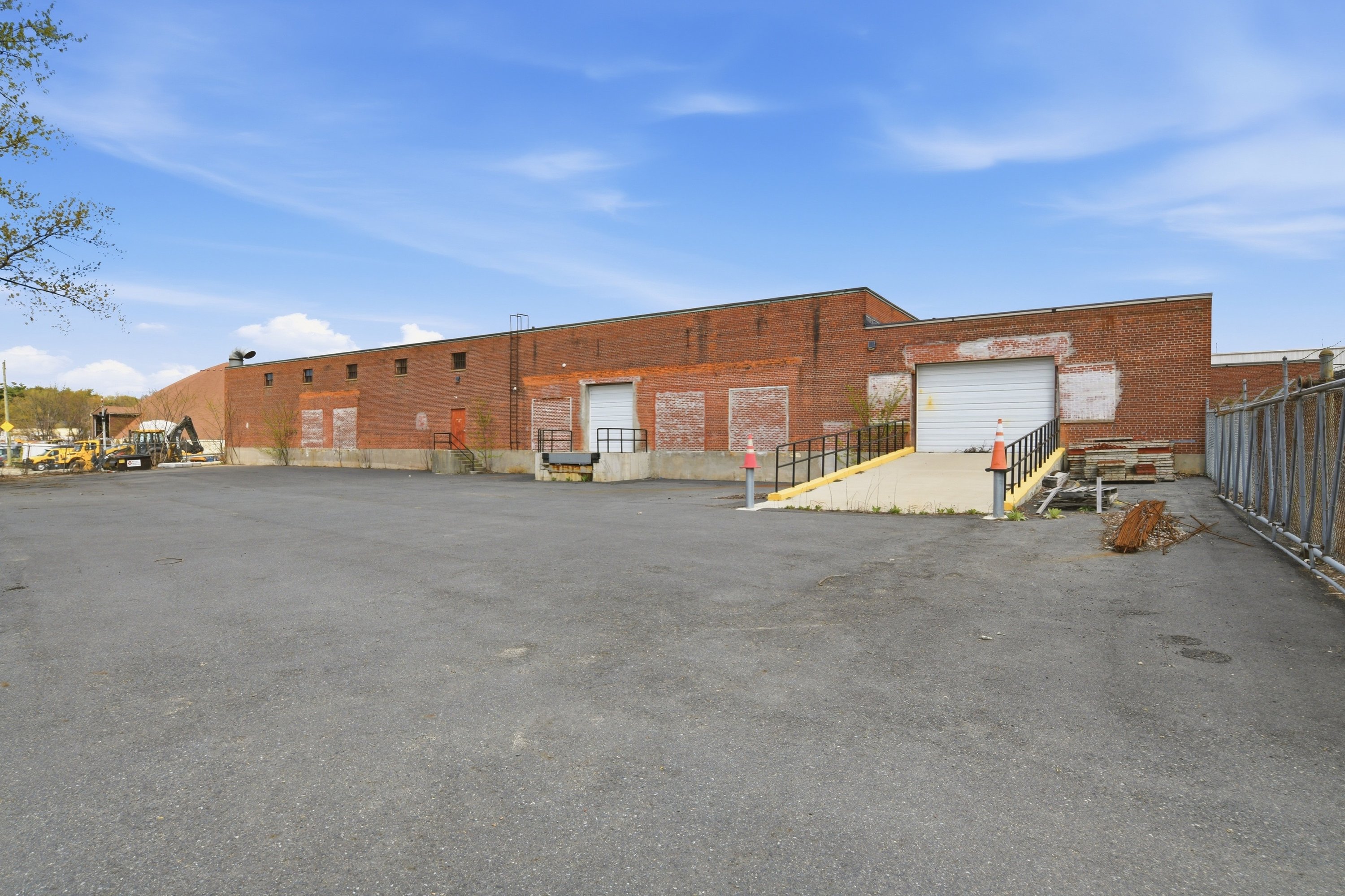 120 Tapley St, Springfield, MA 01104