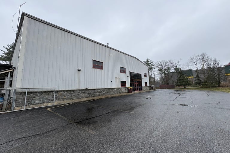 1 Commerce Park Dr, Gansevoort, NY 12831
