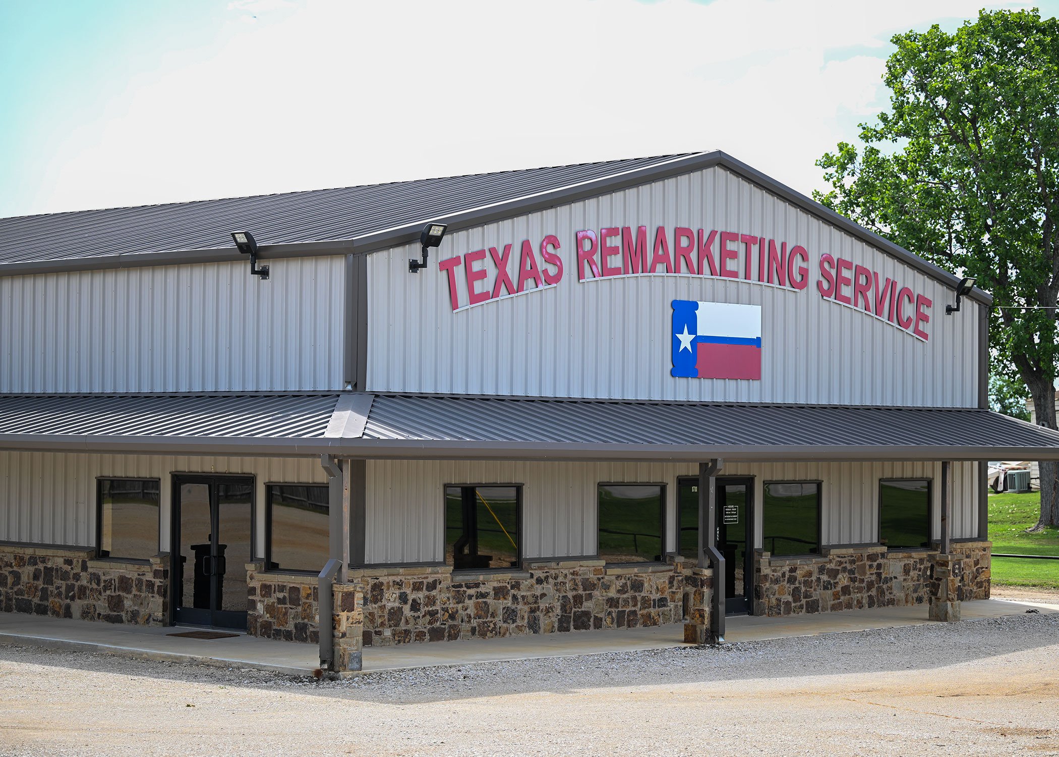 1711 Water St, Gonzales, TX 78629