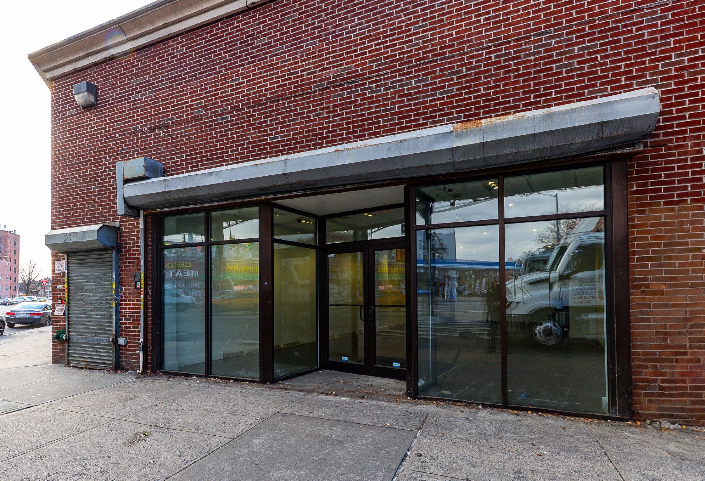 212 98th St, Brooklyn, NY 11212-3930