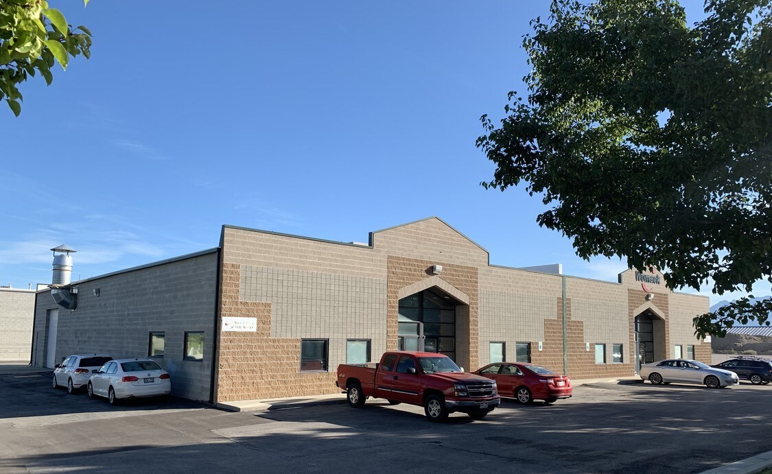 4268 Nike Dr, West Jordan, UT 84088