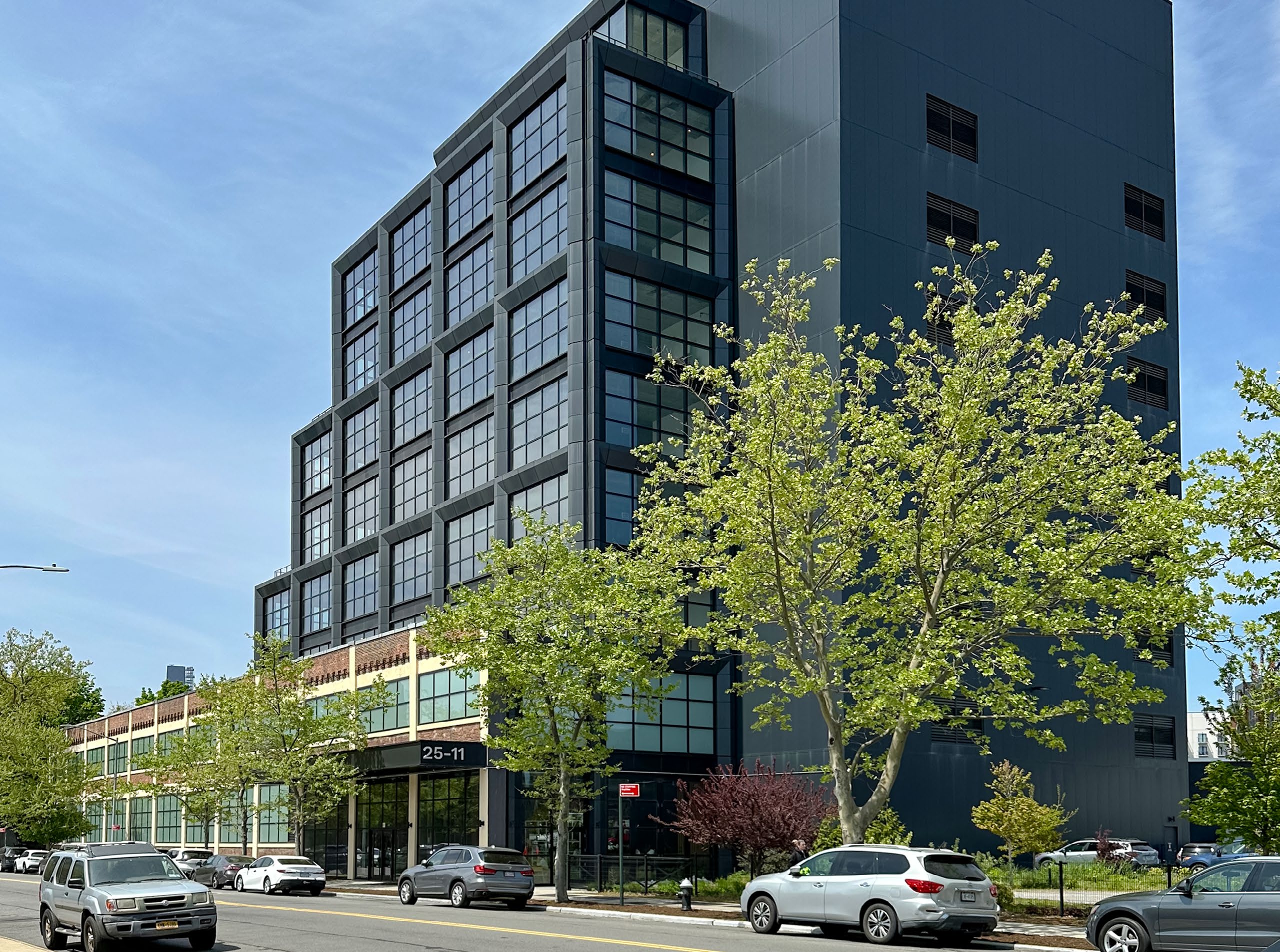 25-11 49Th Ave, Long Island City, NY 11101