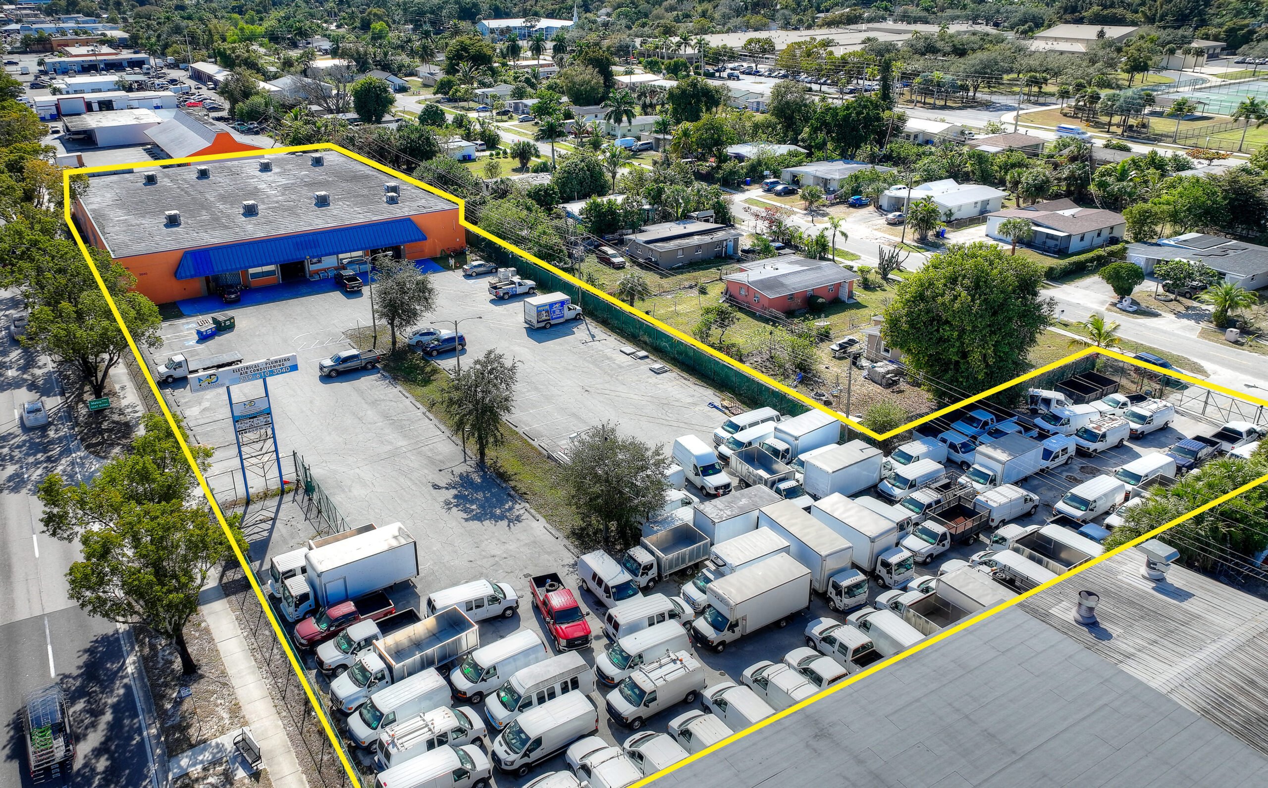 3040 Fowler St, Fort Myers, FL 33901