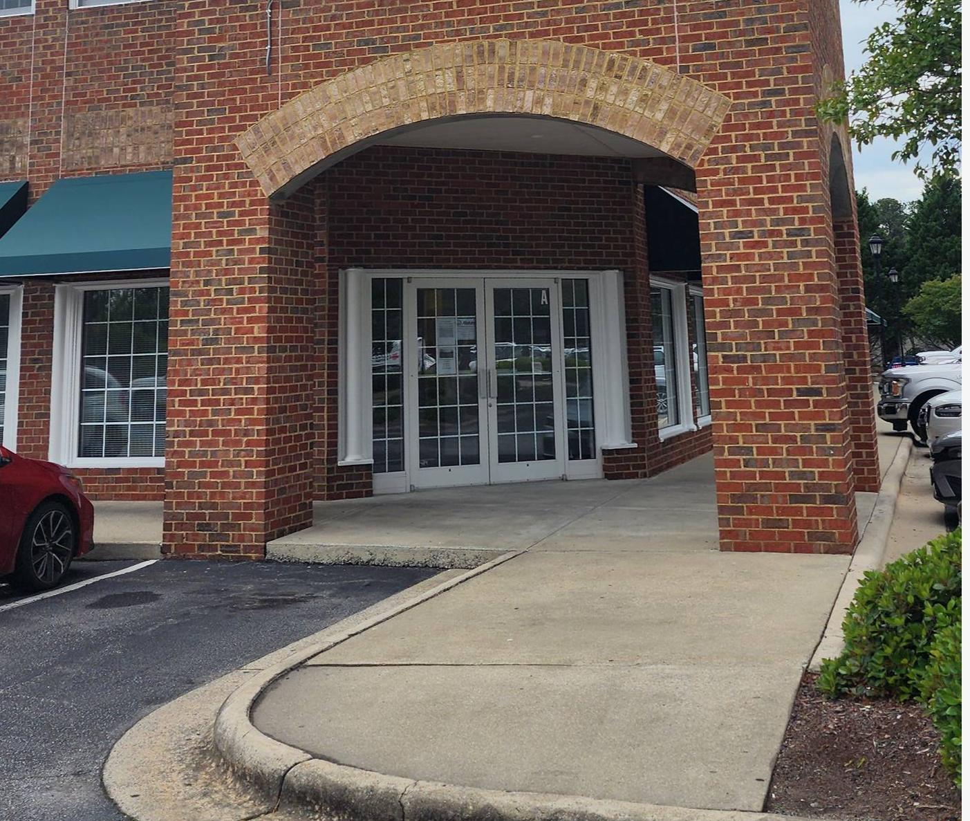 620 Red Banks Rd, Greenville, NC 27858