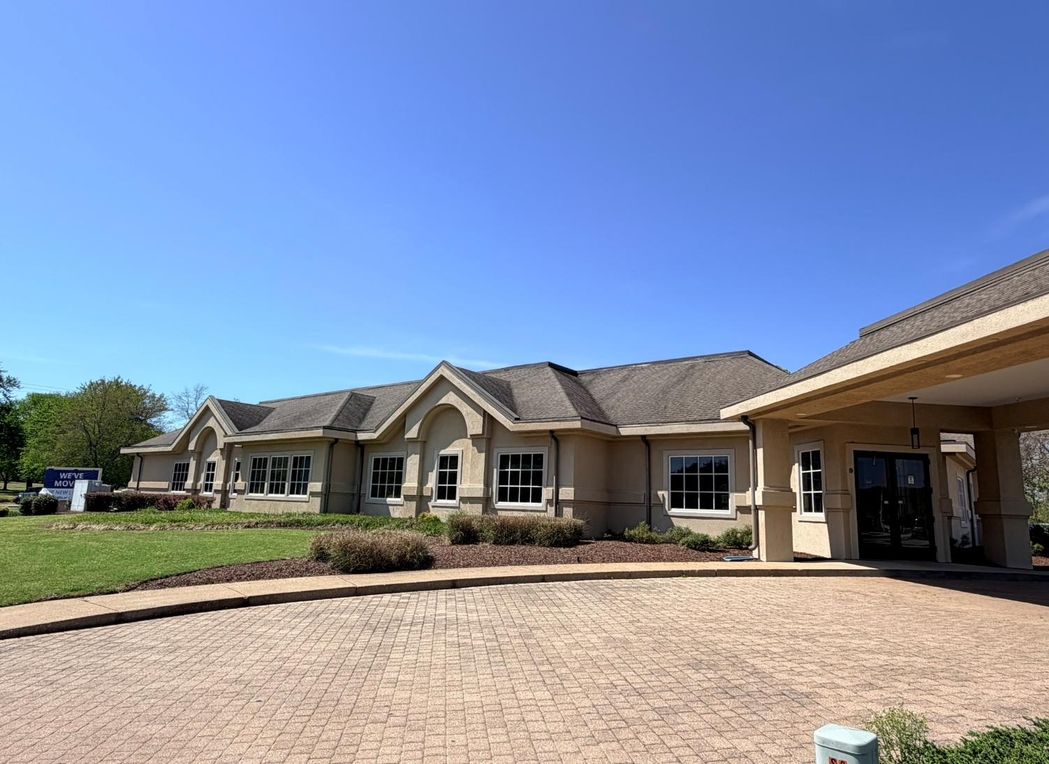 9 Physicians Dr, Jackson, TN 38305