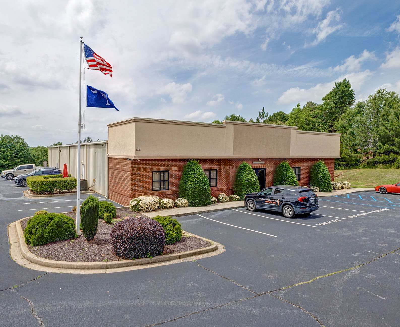 136 Johns Rd, Greer, SC 29650
