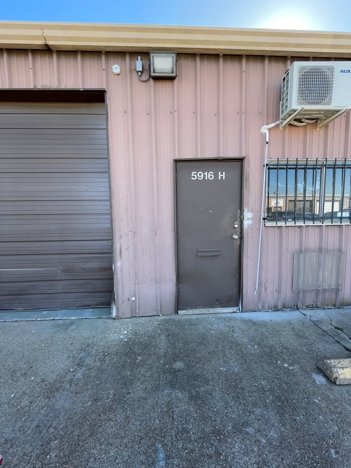 3583667
